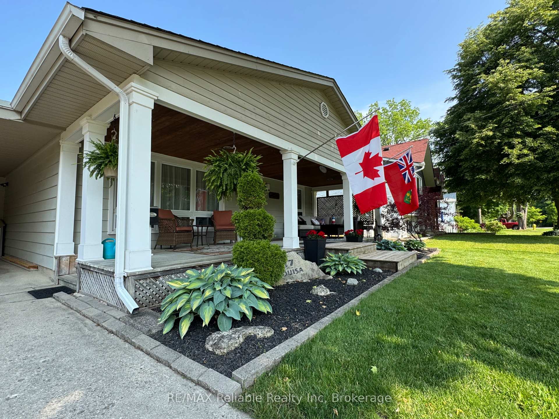 Photo 49 of 17 Louisa Street, Bluewater, Bayfield — HOMEH
