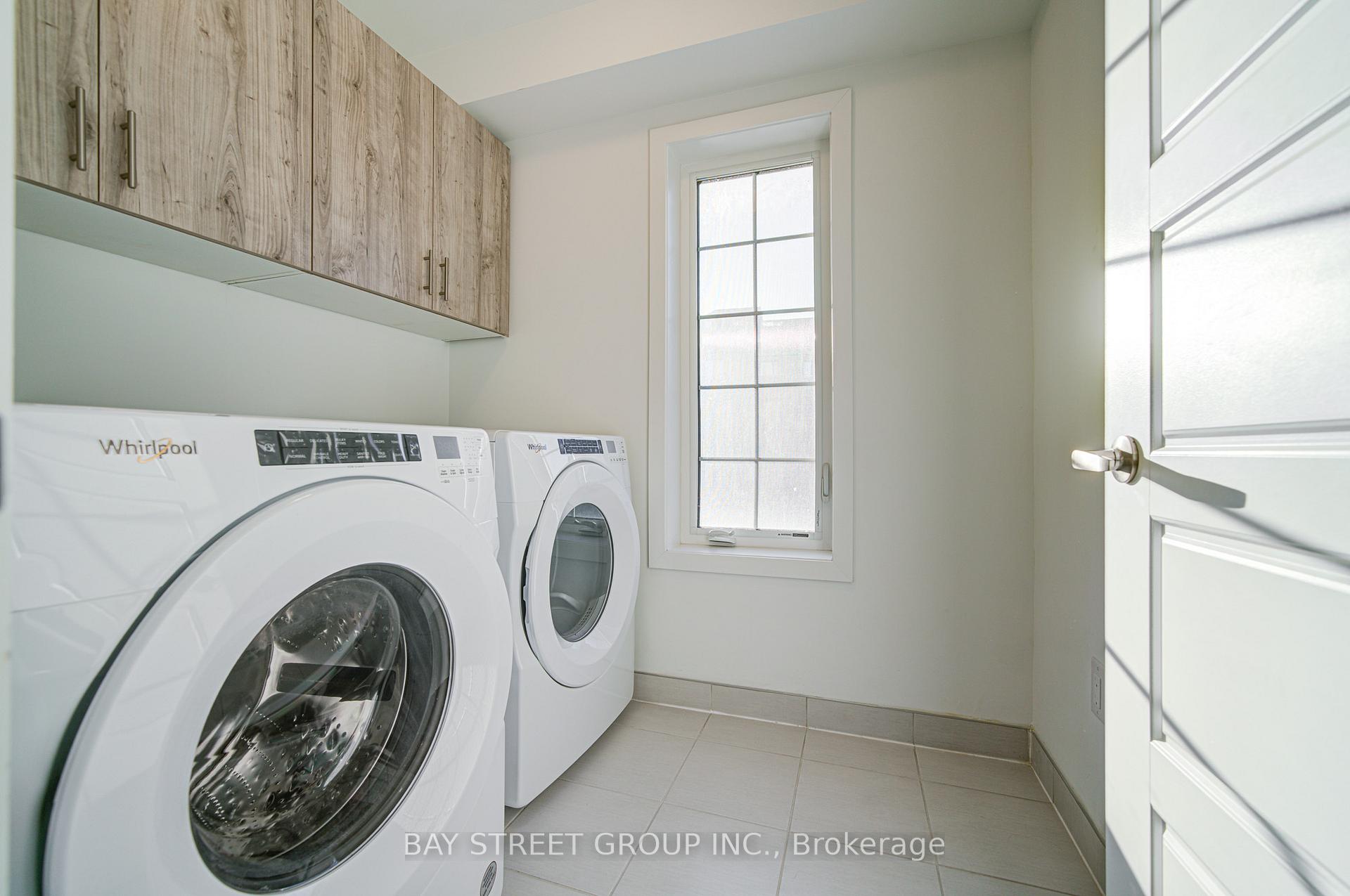 Photo 17 of 5 Selfridge Way, Whitby, Downtown Whitby — HOMEH