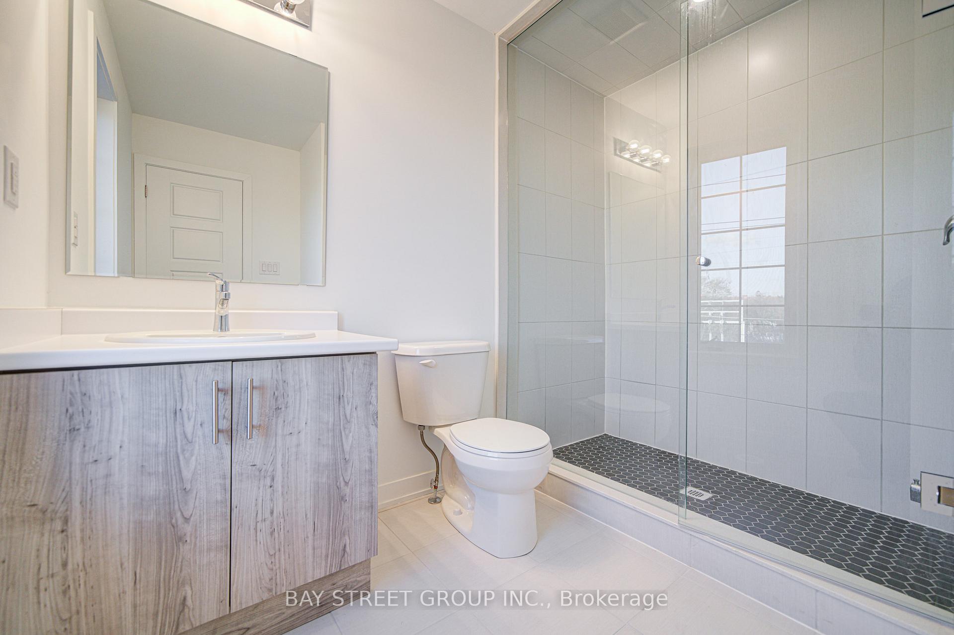 Photo 19 of 5 Selfridge Way, Whitby, Downtown Whitby — HOMEH