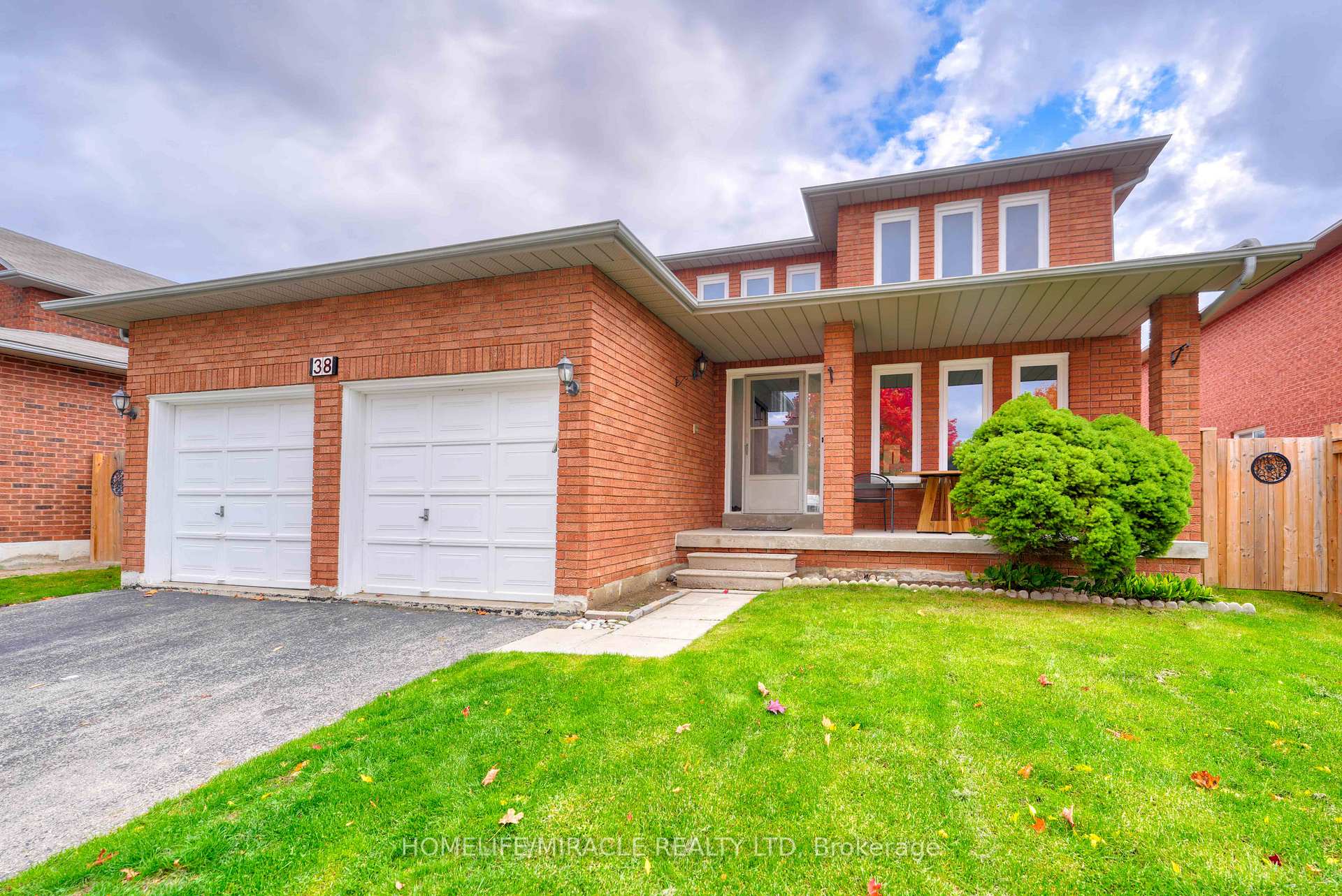Photo 1 of 38 Falstaff Crescent, Whitby, Rolling Acres — HOMEH