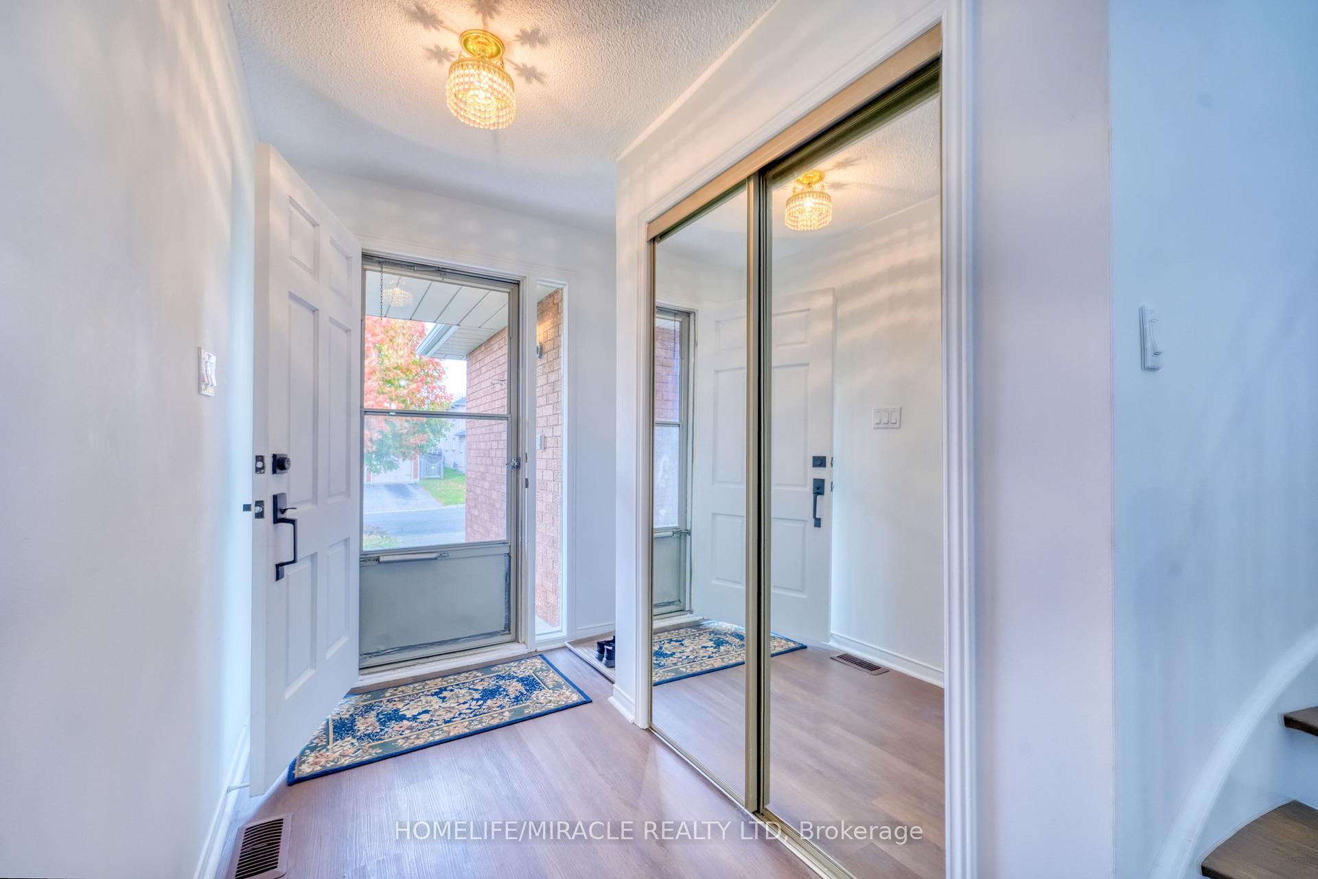 Photo 4 of 38 Falstaff Crescent, Whitby, Rolling Acres — HOMEH