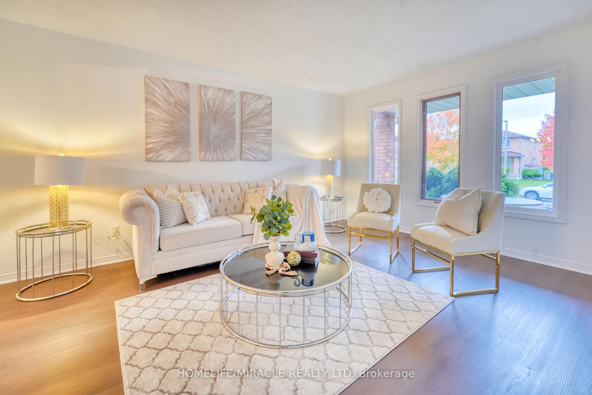 Photo 8 of 38 Falstaff Crescent, Whitby, Rolling Acres — HOMEH