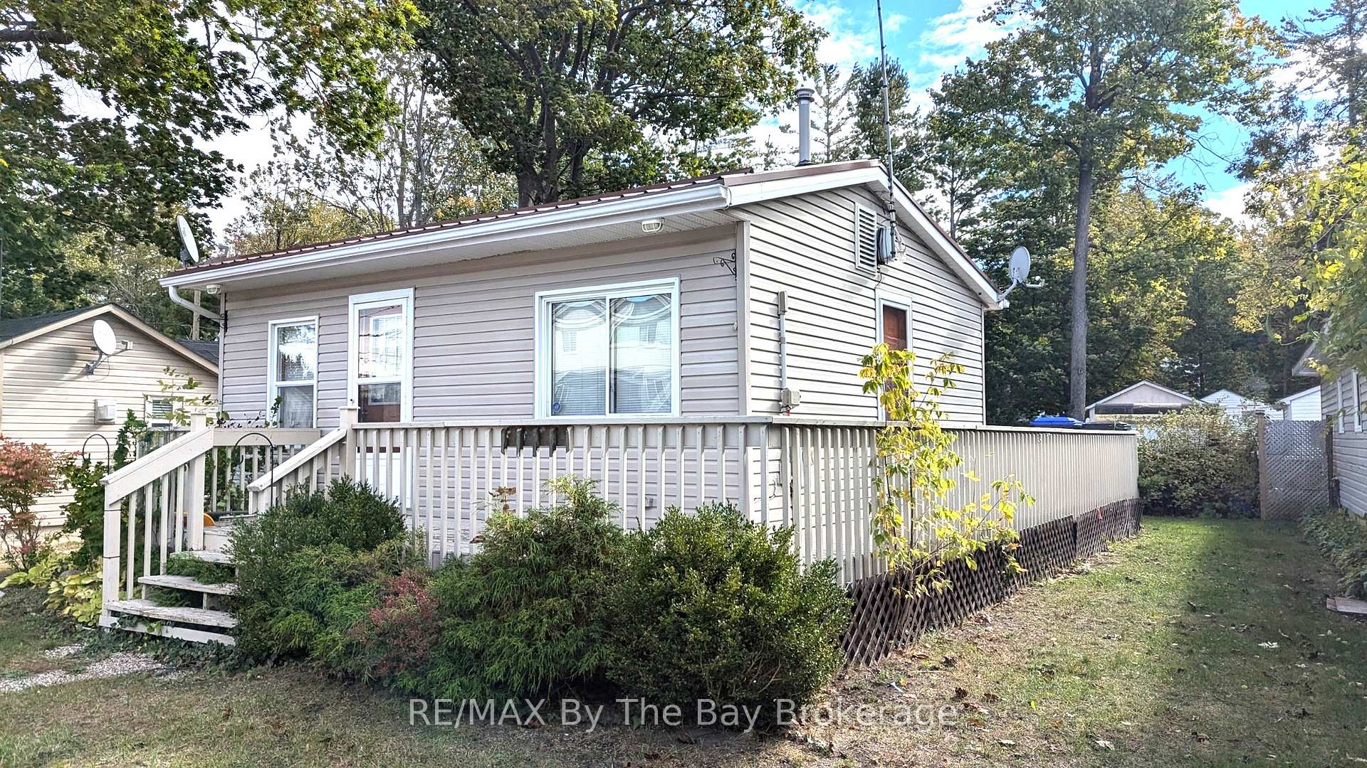 Photo 1 of 741 Shore Lane, Wasaga Beach — HOMEH
