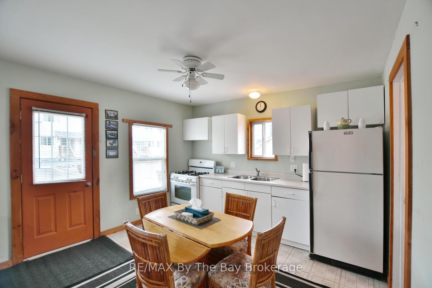 Photo 4 of 741 Shore Lane, Wasaga Beach — HOMEH