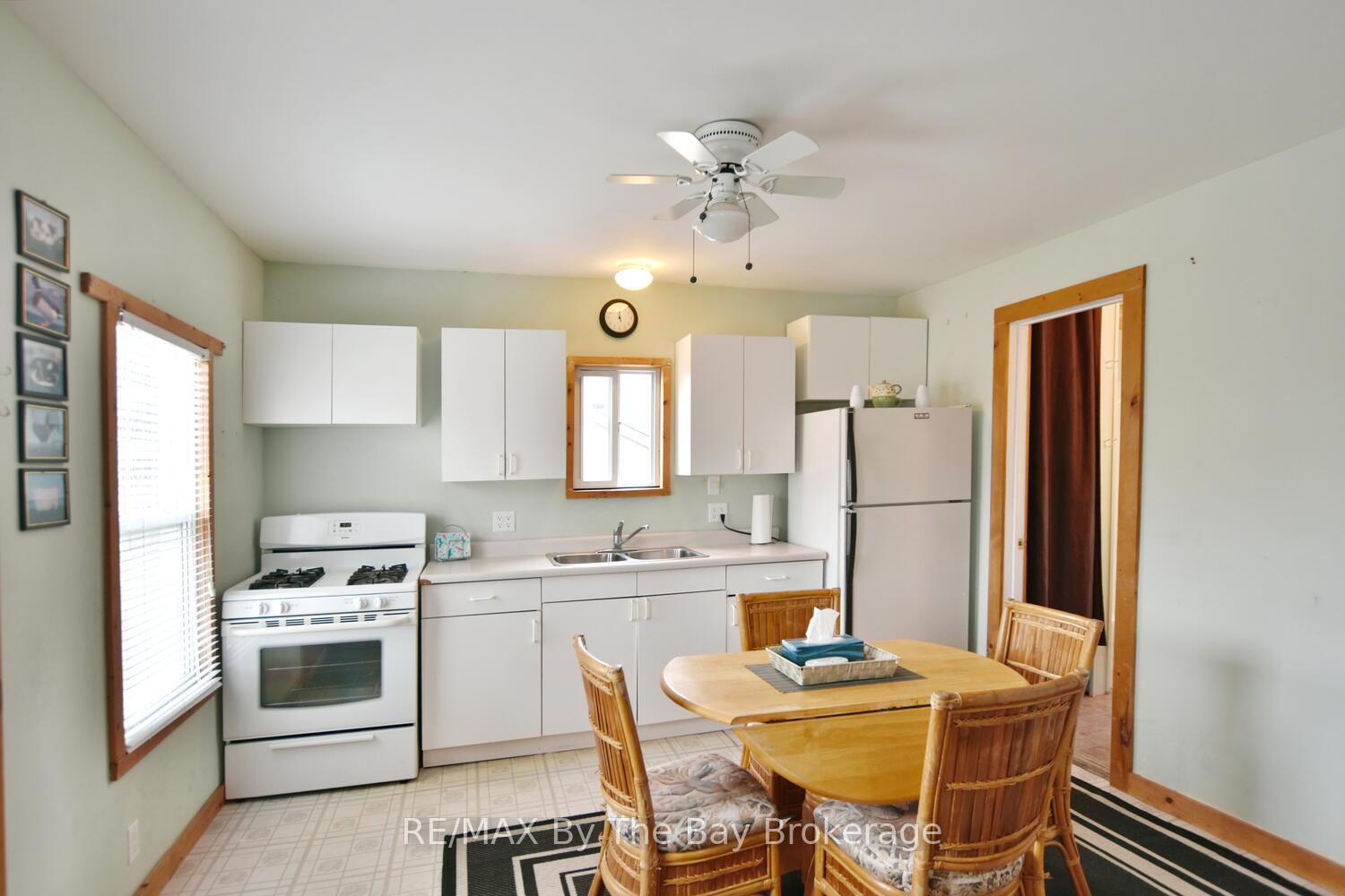 Photo 5 of 741 Shore Lane, Wasaga Beach — HOMEH