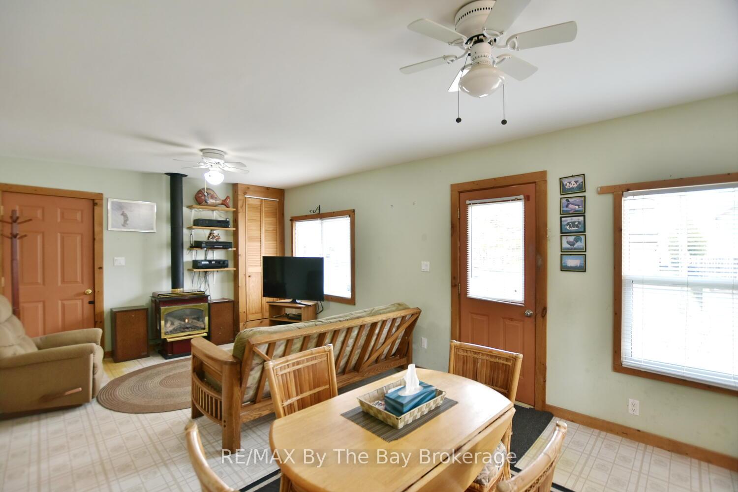 Photo 6 of 741 Shore Lane, Wasaga Beach — HOMEH