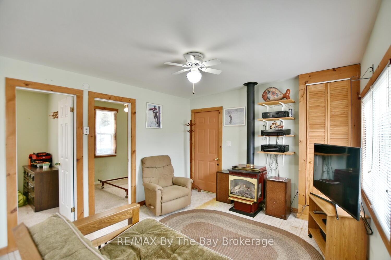 Photo 9 of 741 Shore Lane, Wasaga Beach — HOMEH