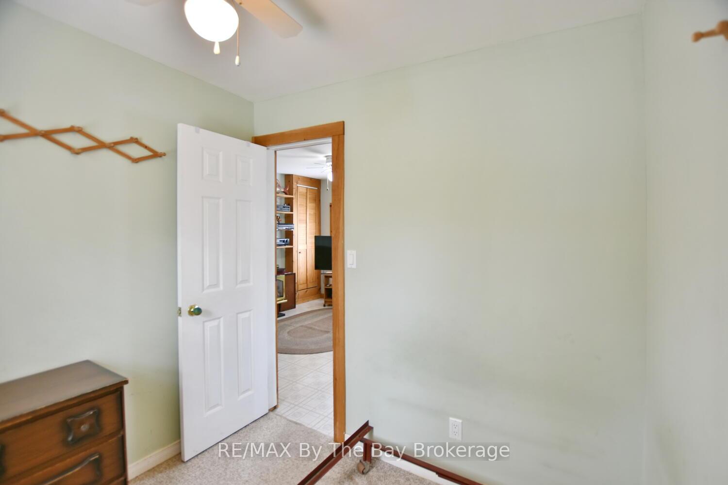 Photo 17 of 741 Shore Lane, Wasaga Beach — HOMEH