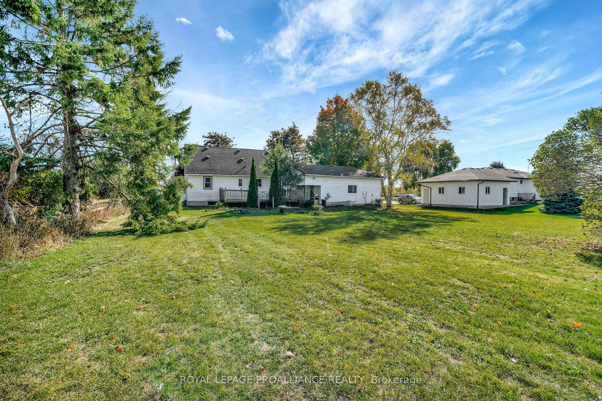 Photo 33 of 1067 Airport Parkway, Belleville, Belleville Ward — HOMEH