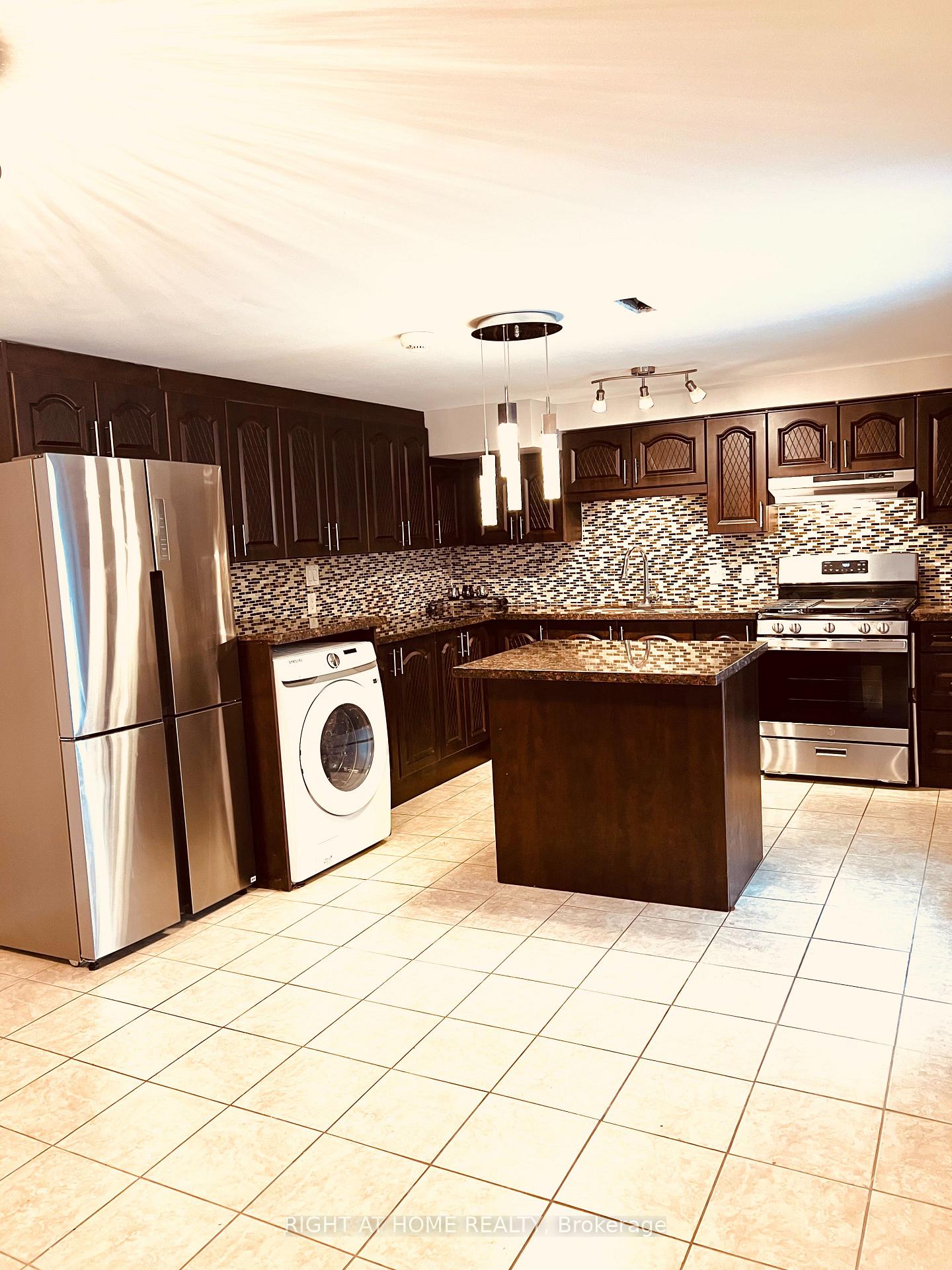 Photo 5 of Unit bsmt, 28 Hawkstone Crescent, Whitby, Blue Grass Meadows — HOMEH