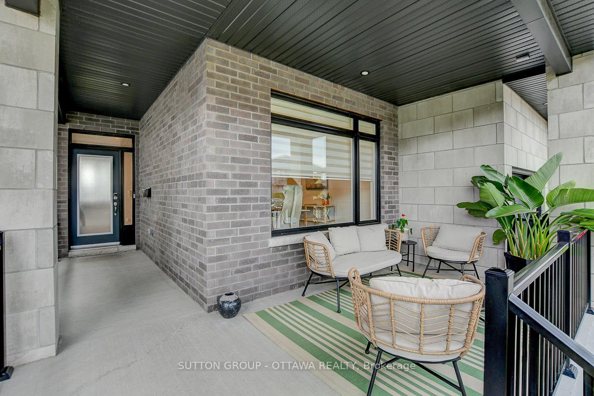 Photo 3 of 908 Duxbury Lane, Ottawa, Riverside South/Gloucester Glen — HOMEH