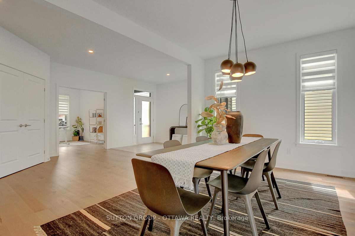 Photo 7 of 908 Duxbury Lane, Ottawa, Riverside South/Gloucester Glen — HOMEH