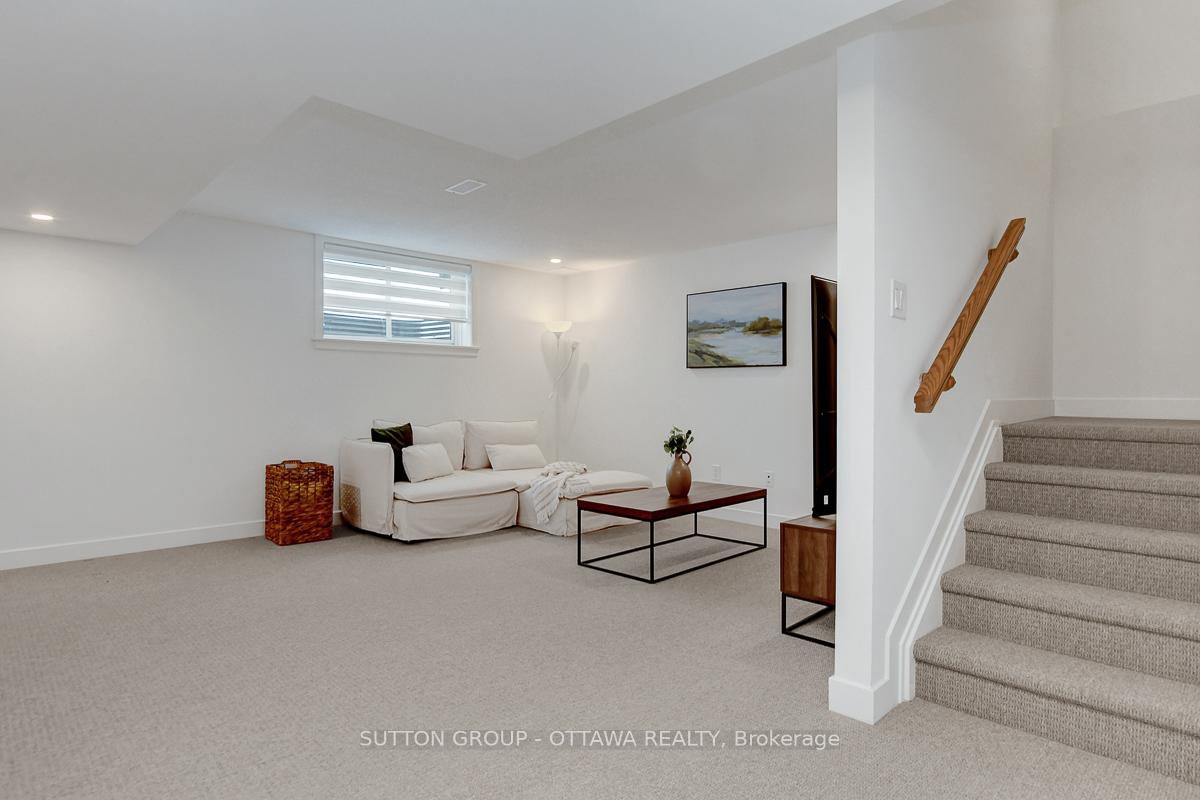 Photo 32 of 908 Duxbury Lane, Ottawa, Riverside South/Gloucester Glen — HOMEH
