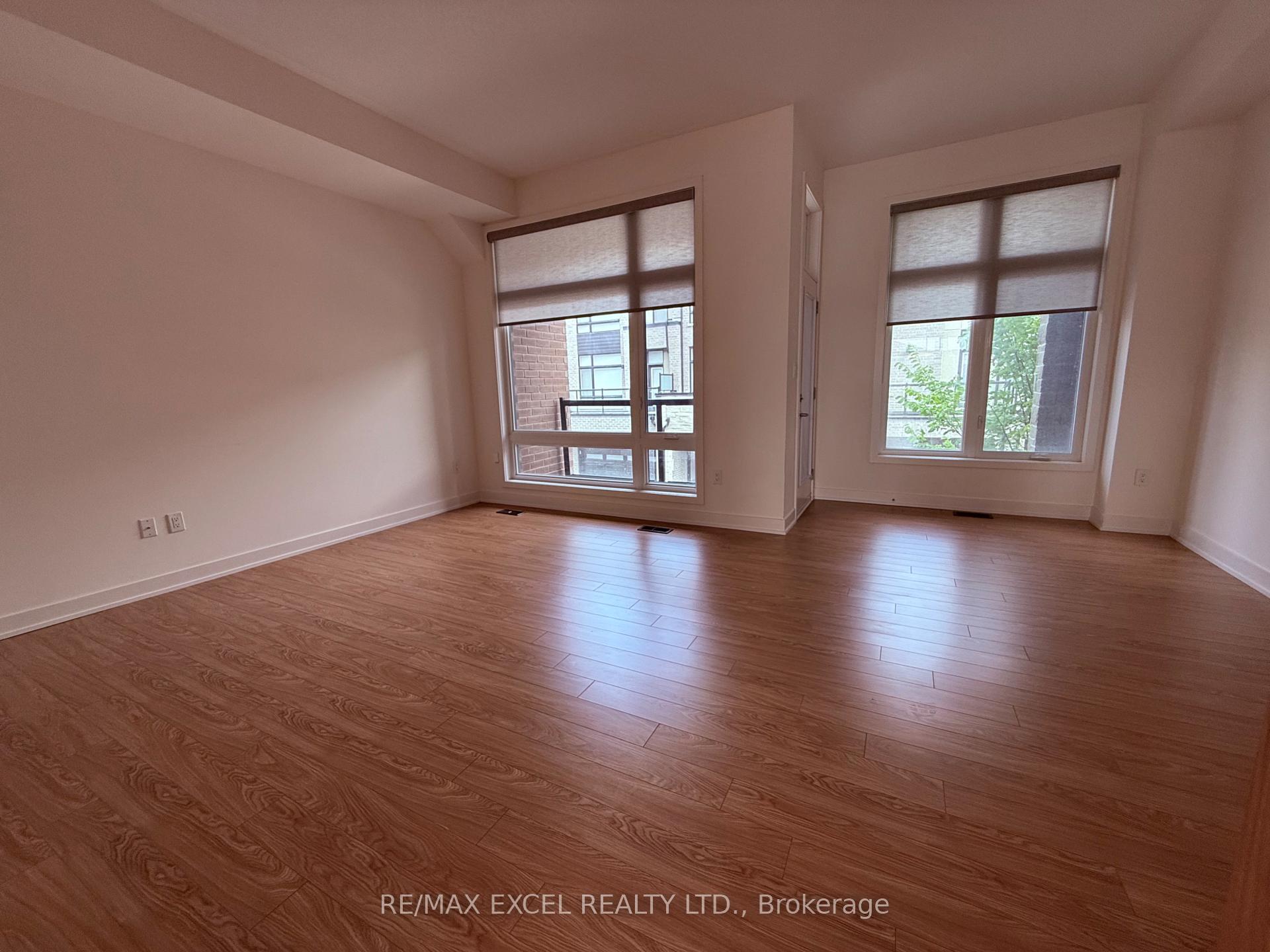 Photo 6 of 33 Benoit Street, Vaughan, Vellore Village — HOMEH