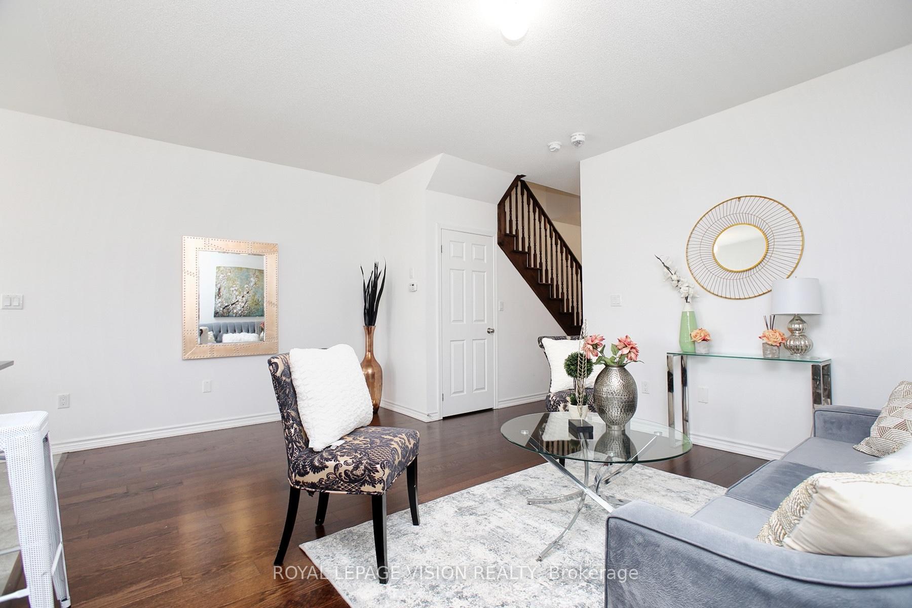 Photo 2 of 24 Prospect Way, Whitby, Pringle Creek — HOMEH