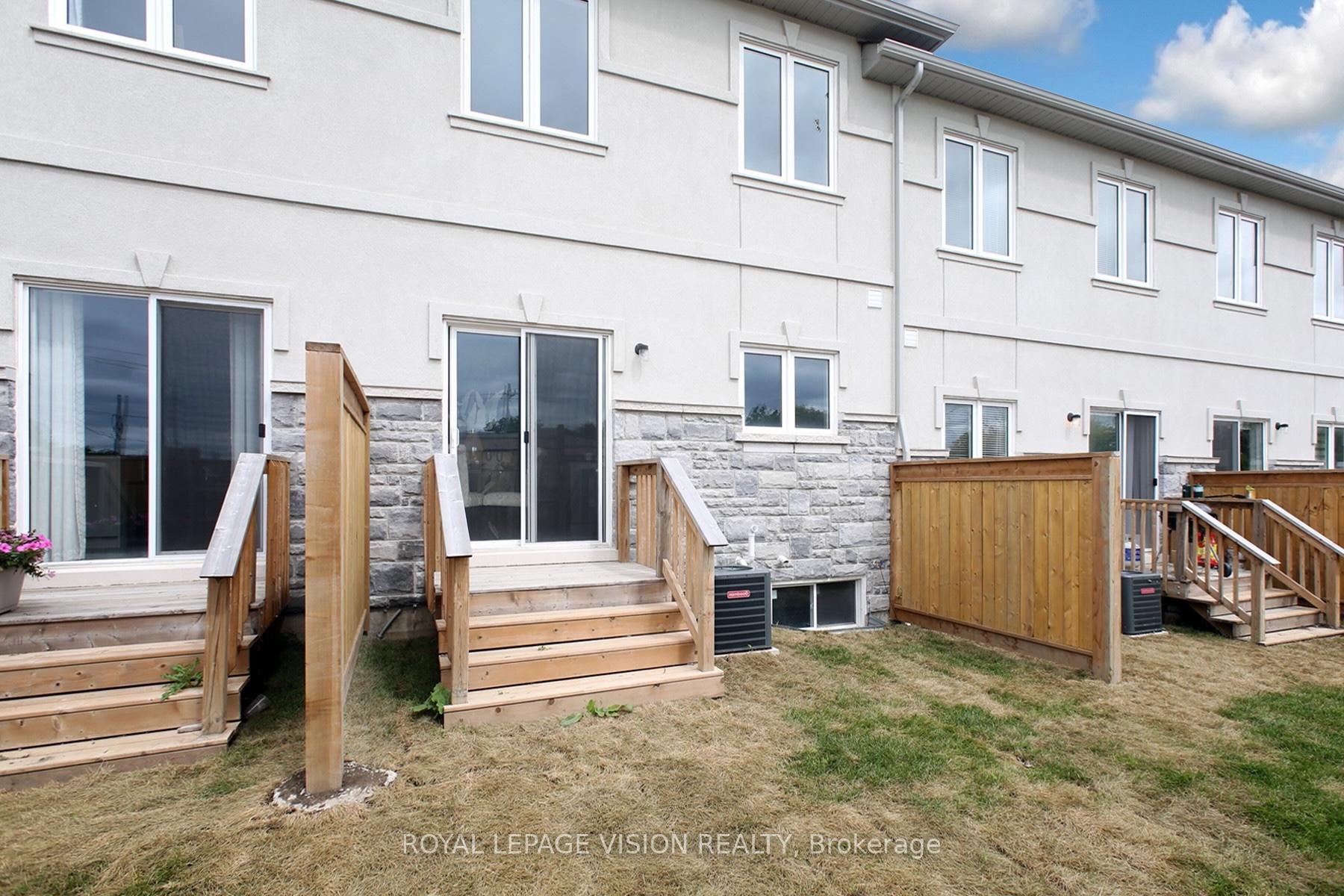 Photo 18 of 24 Prospect Way, Whitby, Pringle Creek — HOMEH