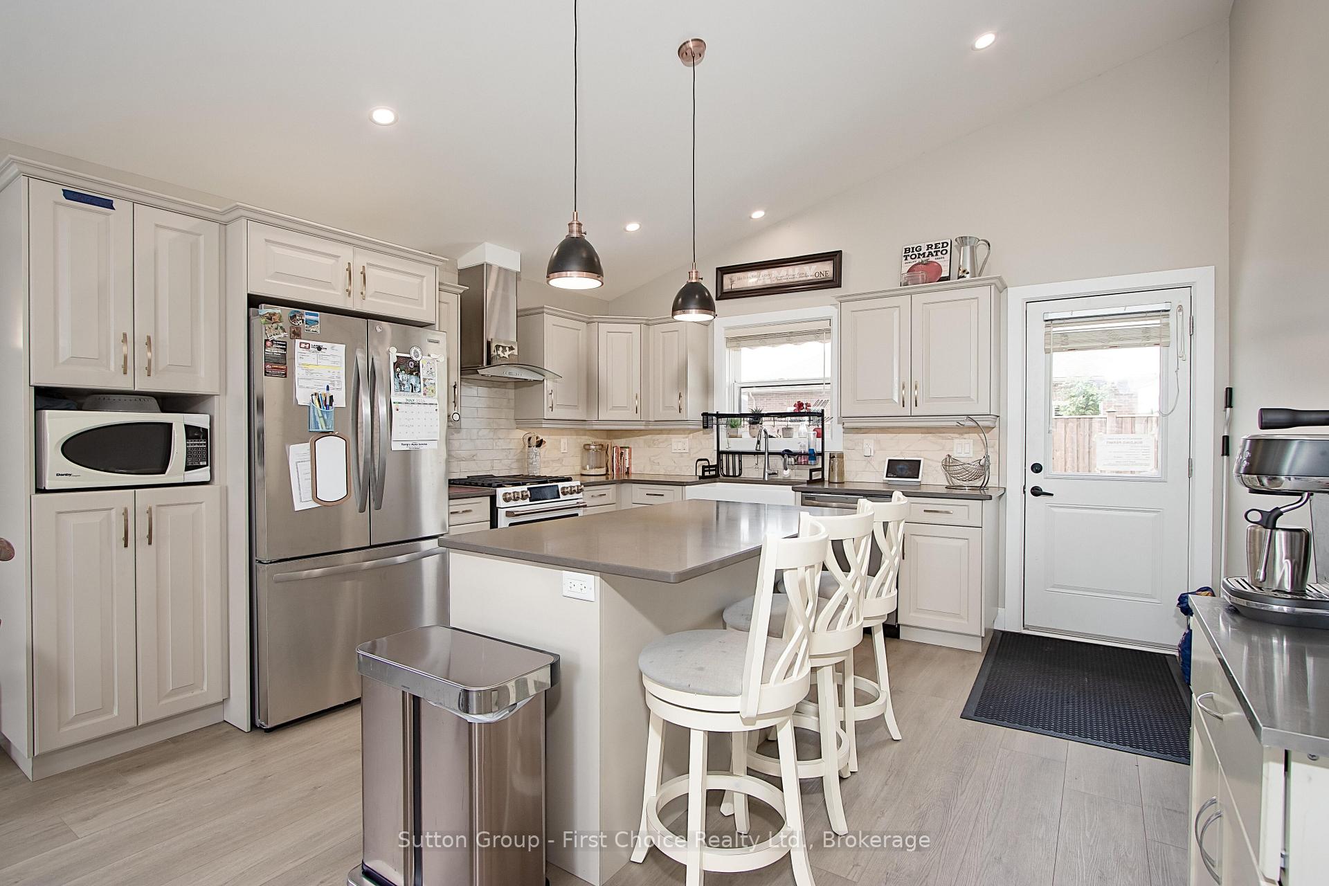 Photo 6 of 234 Matheson Drive, West Perth, Mitchell — HOMEH