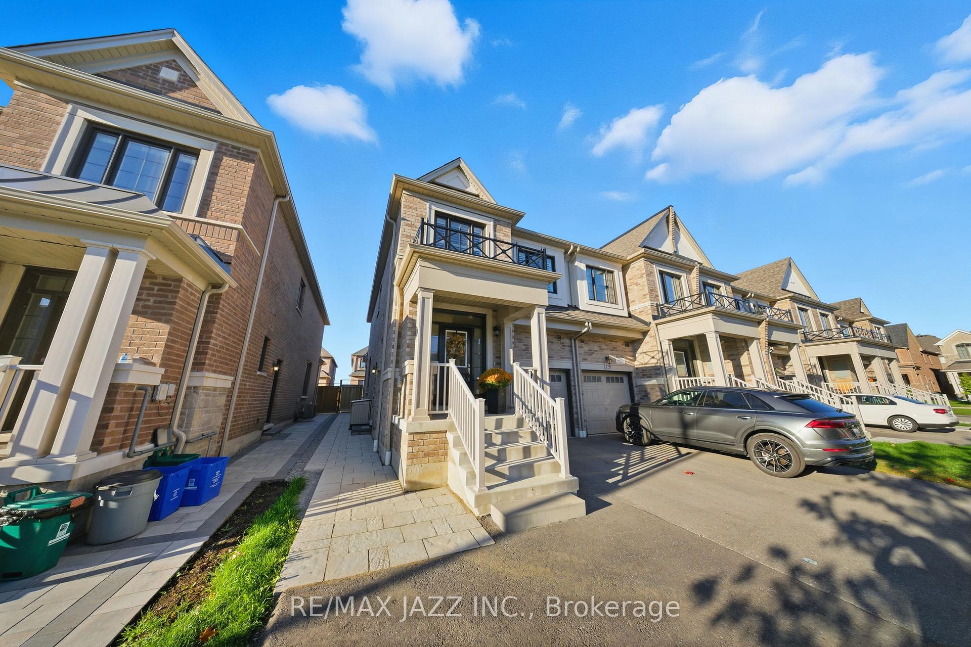 Photo 3 of 127 Laing Drive, Whitby, Rural Whitby — HOMEH