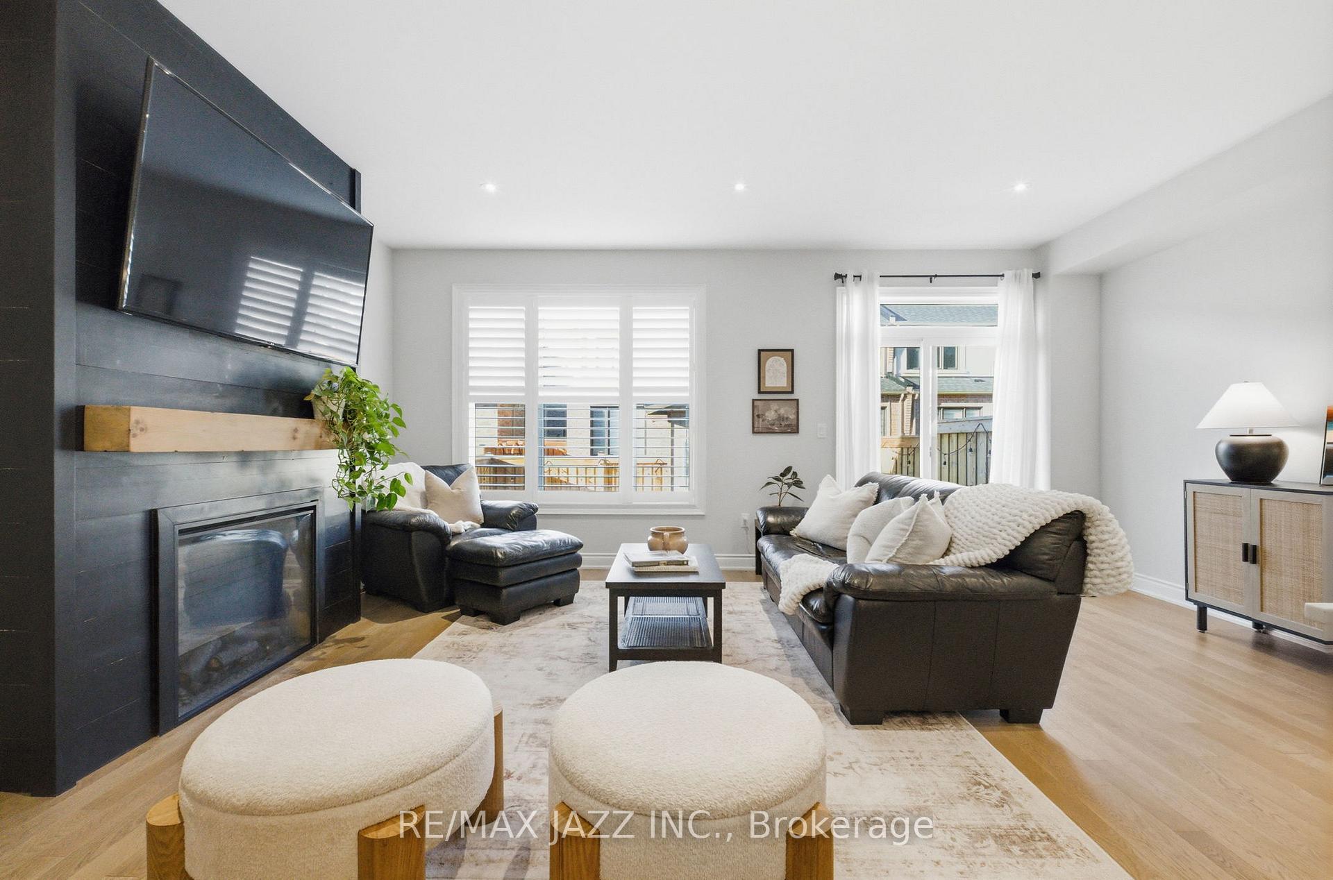 Photo 7 of 127 Laing Drive, Whitby, Rural Whitby — HOMEH