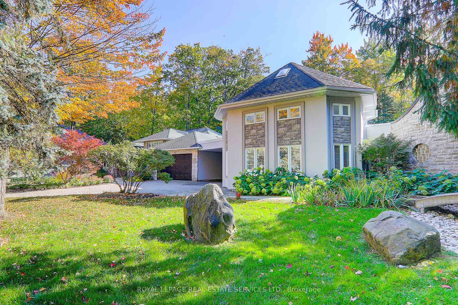 Photo 2 of 52 Innisbrook Drive, Wasaga Beach — HOMEH