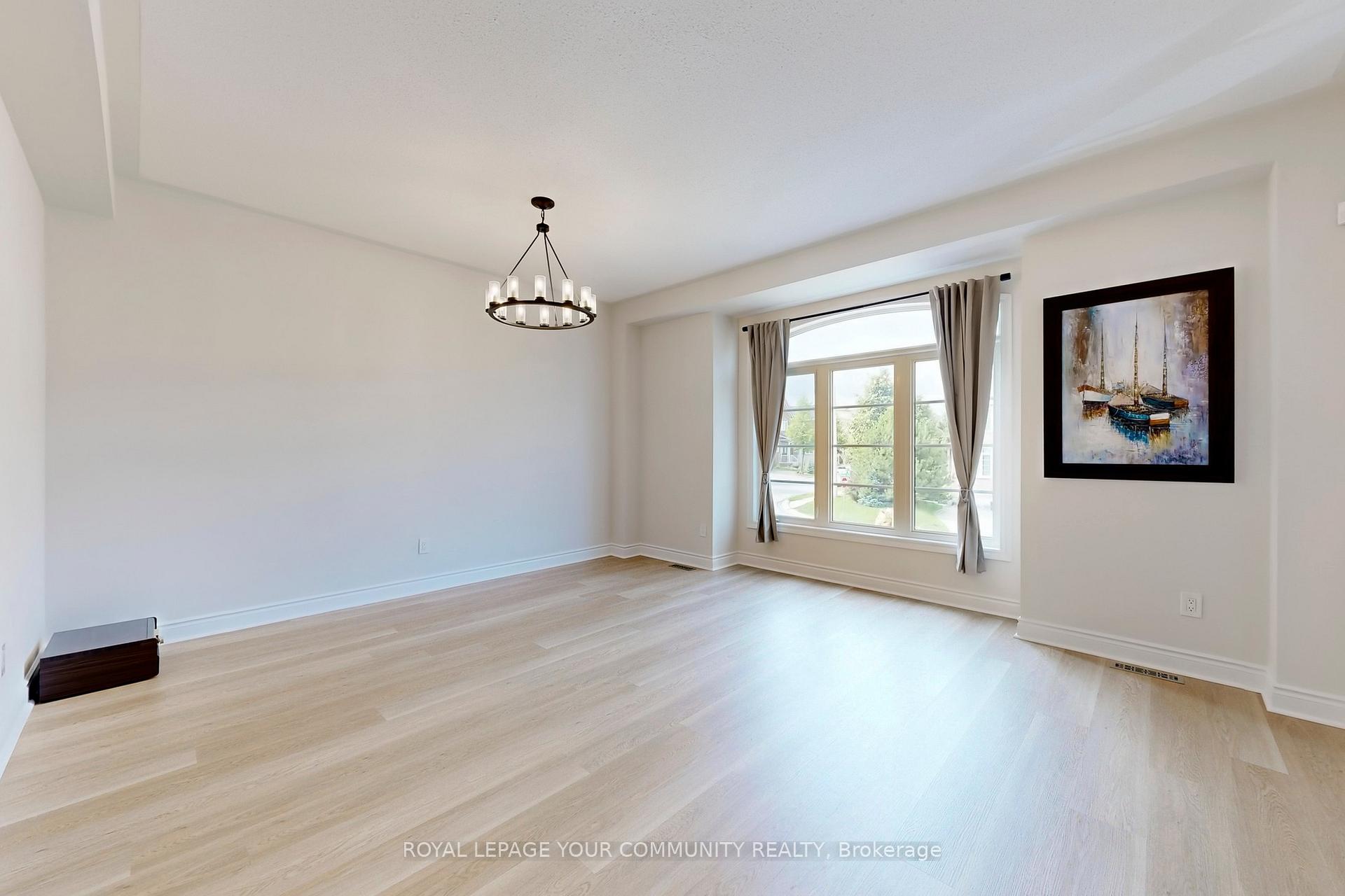 Photo 5 of 3 Rustwood Road, Vaughan, Patterson — HOMEH