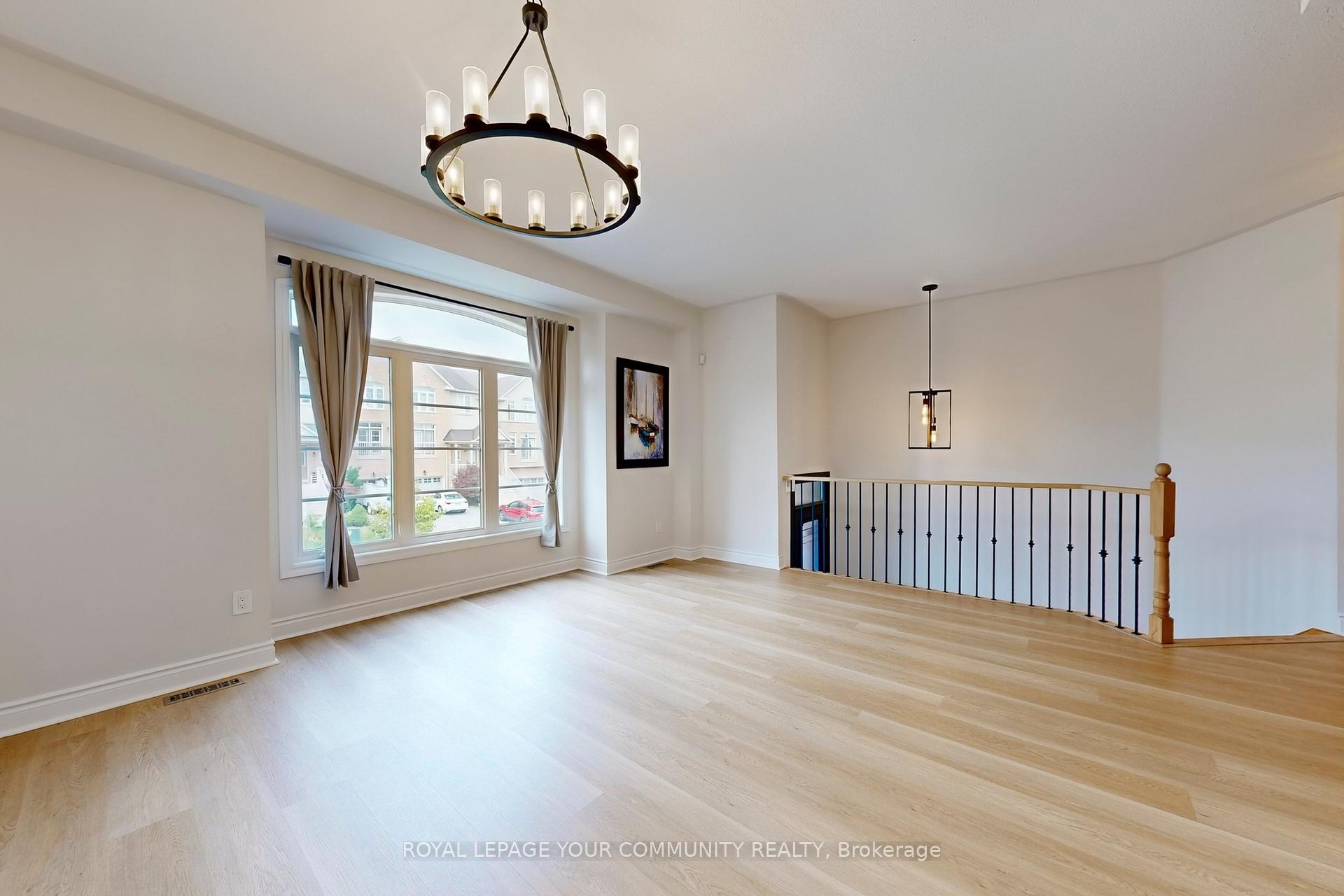 Photo 6 of 3 Rustwood Road, Vaughan, Patterson — HOMEH