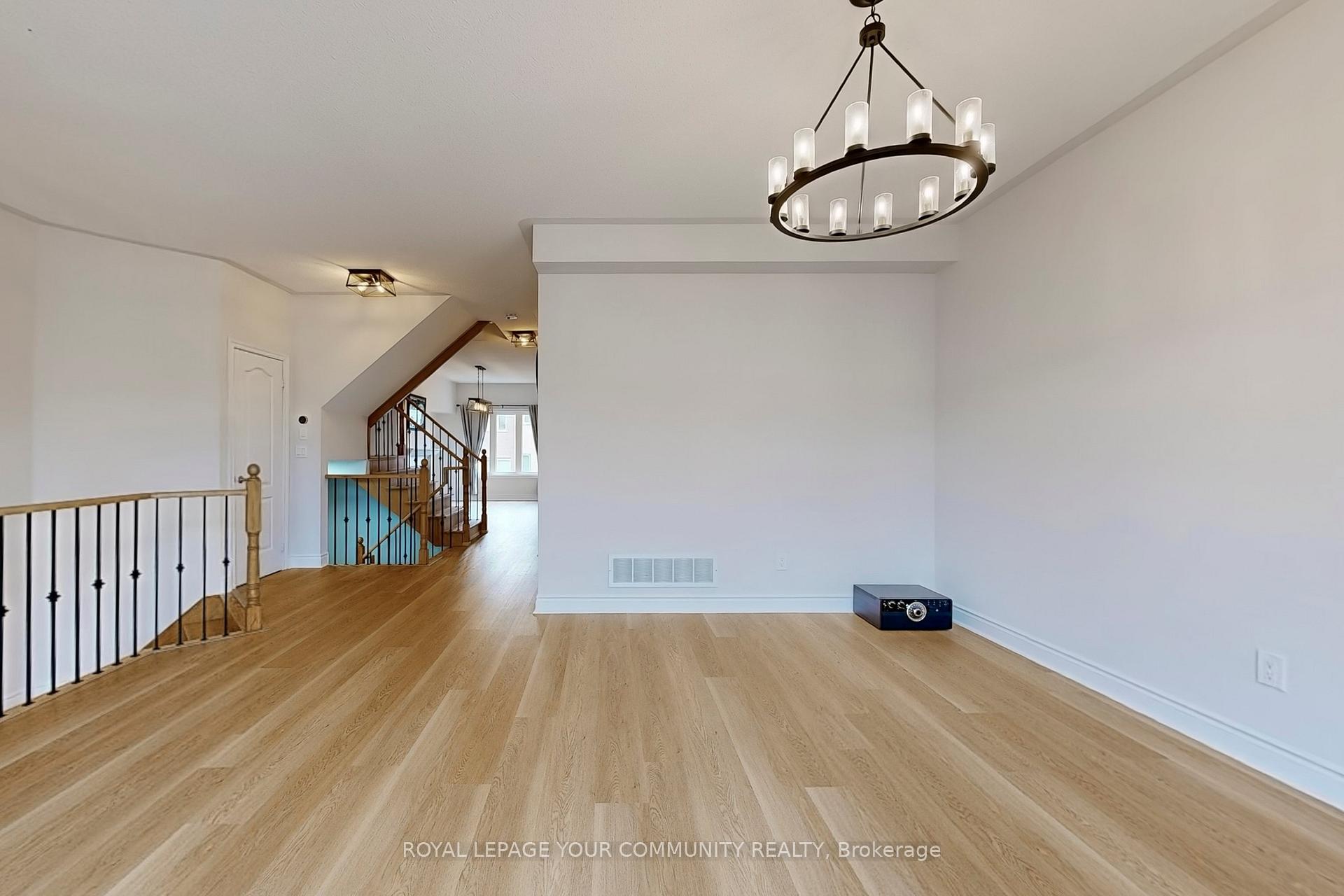 Photo 9 of 3 Rustwood Road, Vaughan, Patterson — HOMEH