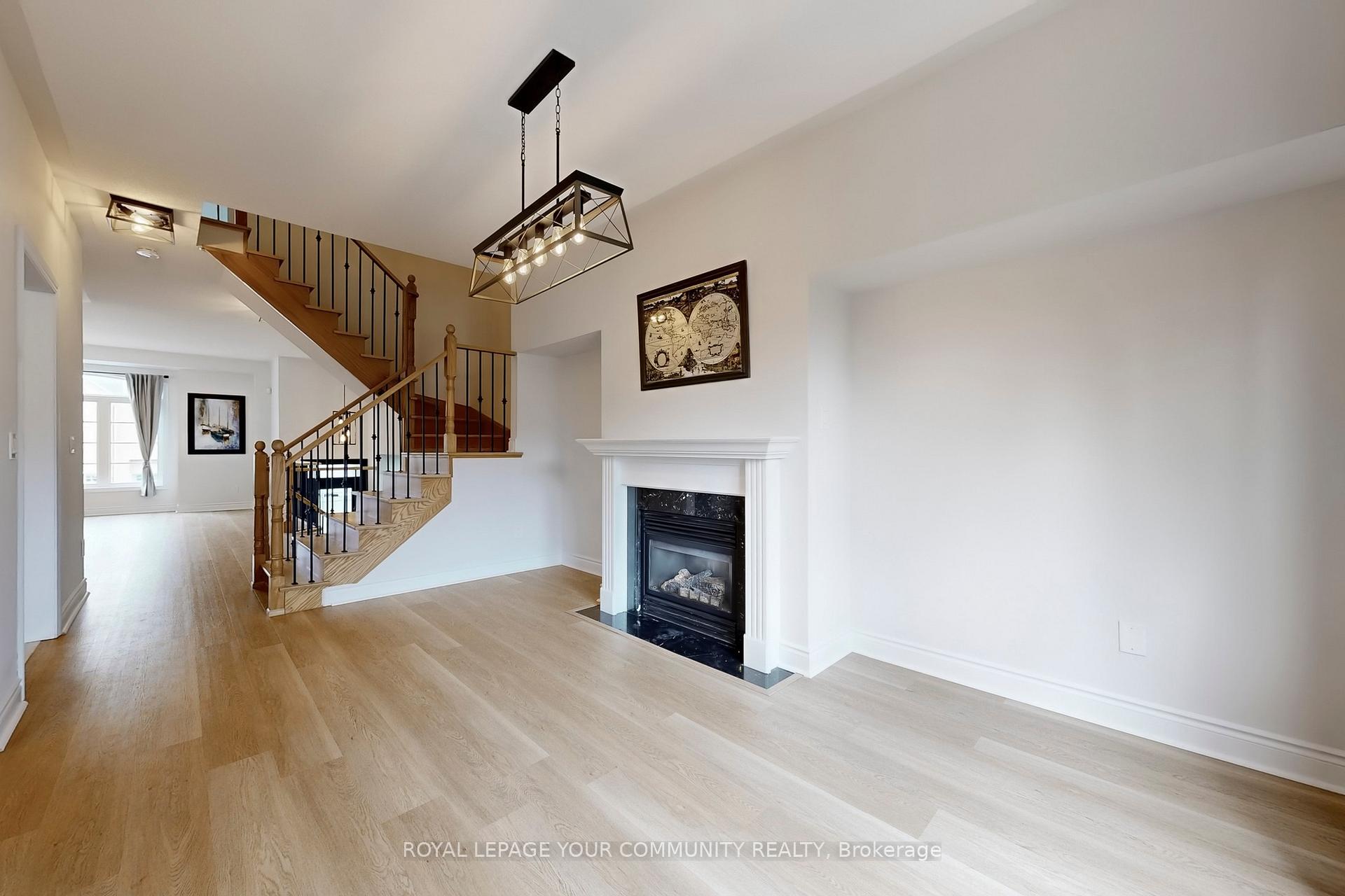 Photo 14 of 3 Rustwood Road, Vaughan, Patterson — HOMEH