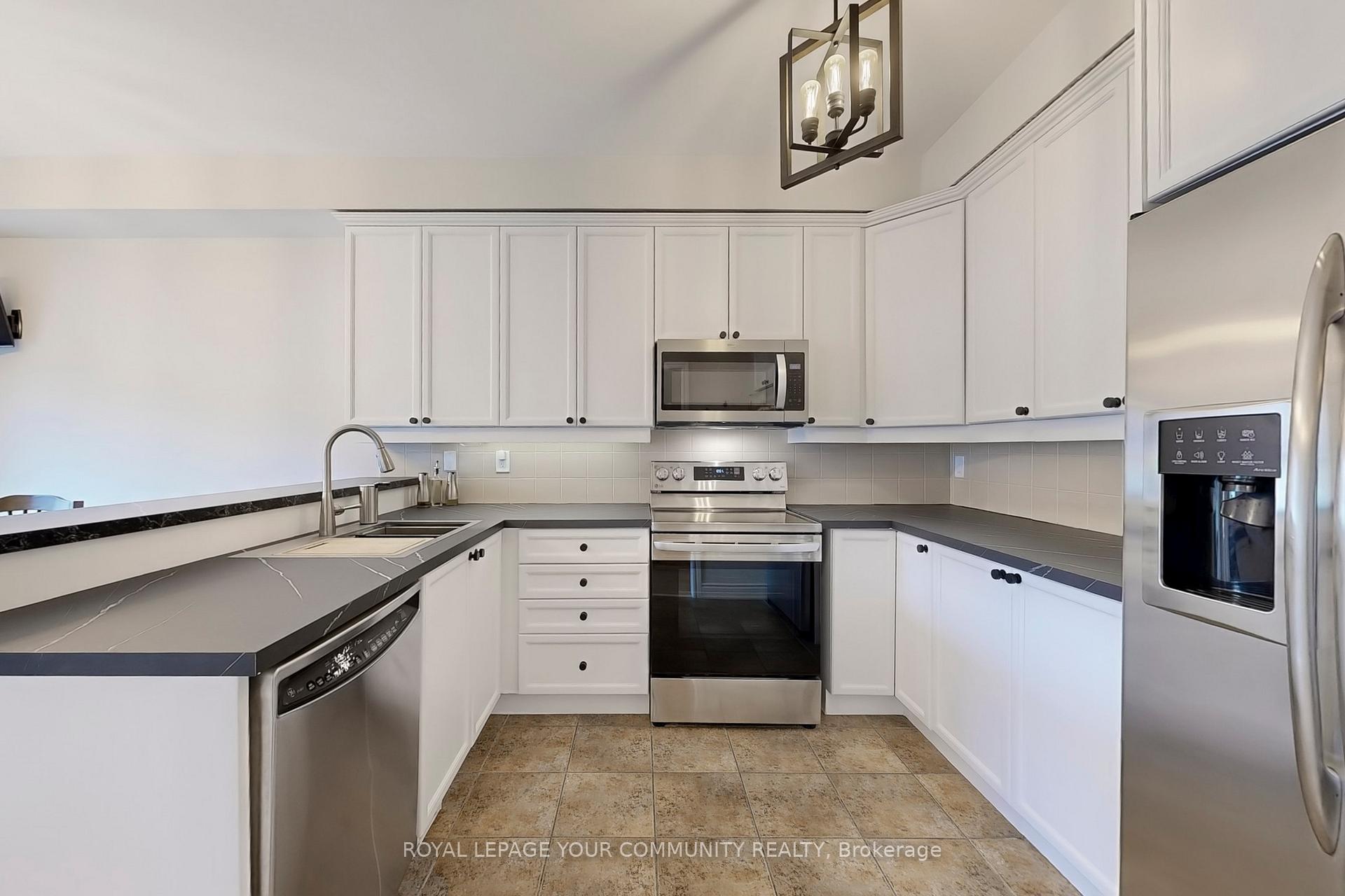 Photo 17 of 3 Rustwood Road, Vaughan, Patterson — HOMEH