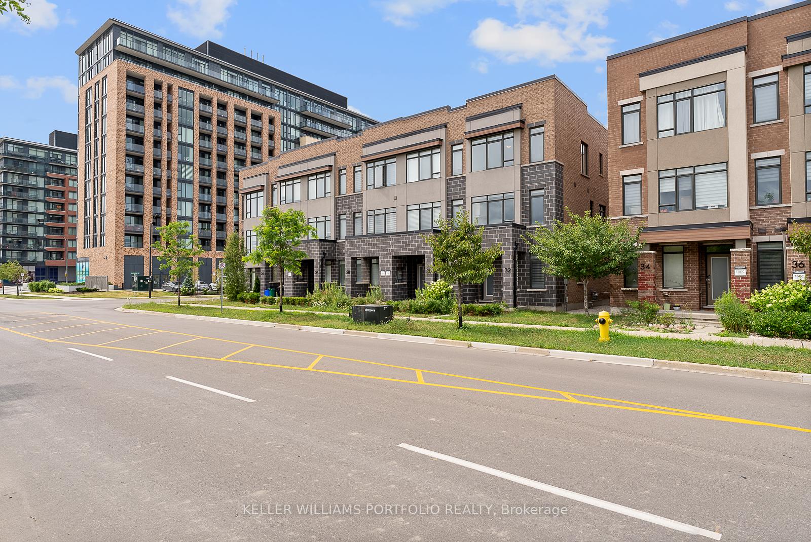 Photo 1 of 32 Troon Avenue, Vaughan, Rural Vaughan — HOMEH