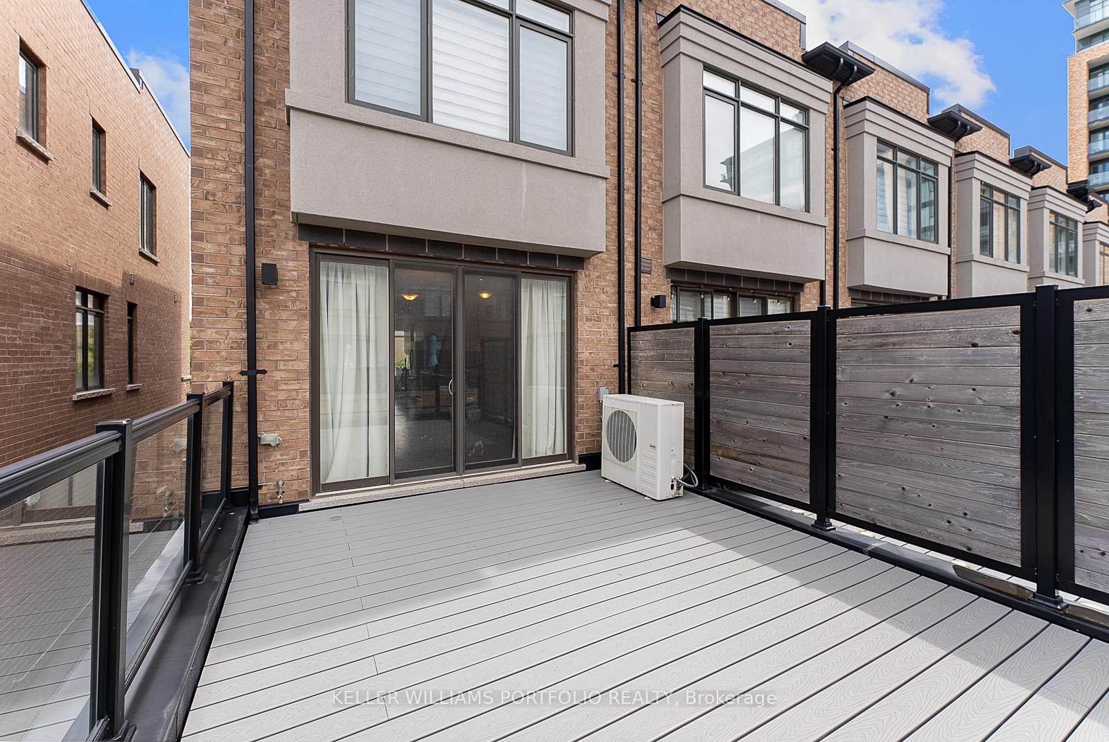 Photo 28 of 32 Troon Avenue, Vaughan, Rural Vaughan — HOMEH