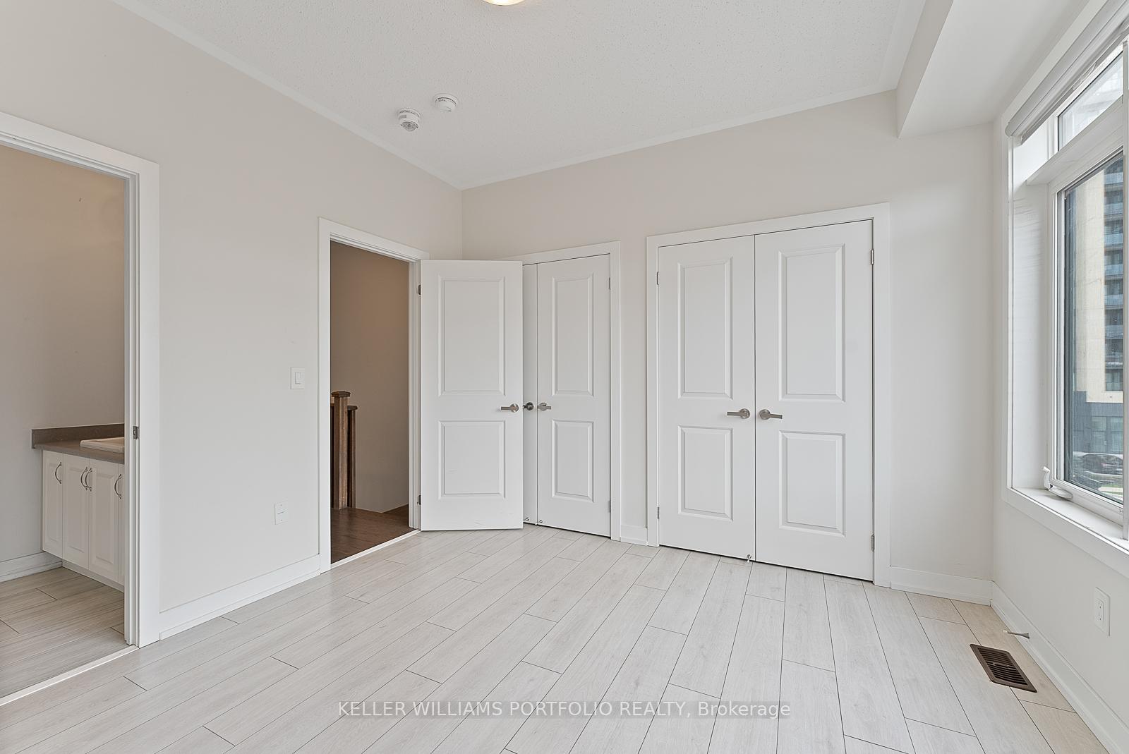 Photo 34 of 32 Troon Avenue, Vaughan, Rural Vaughan — HOMEH