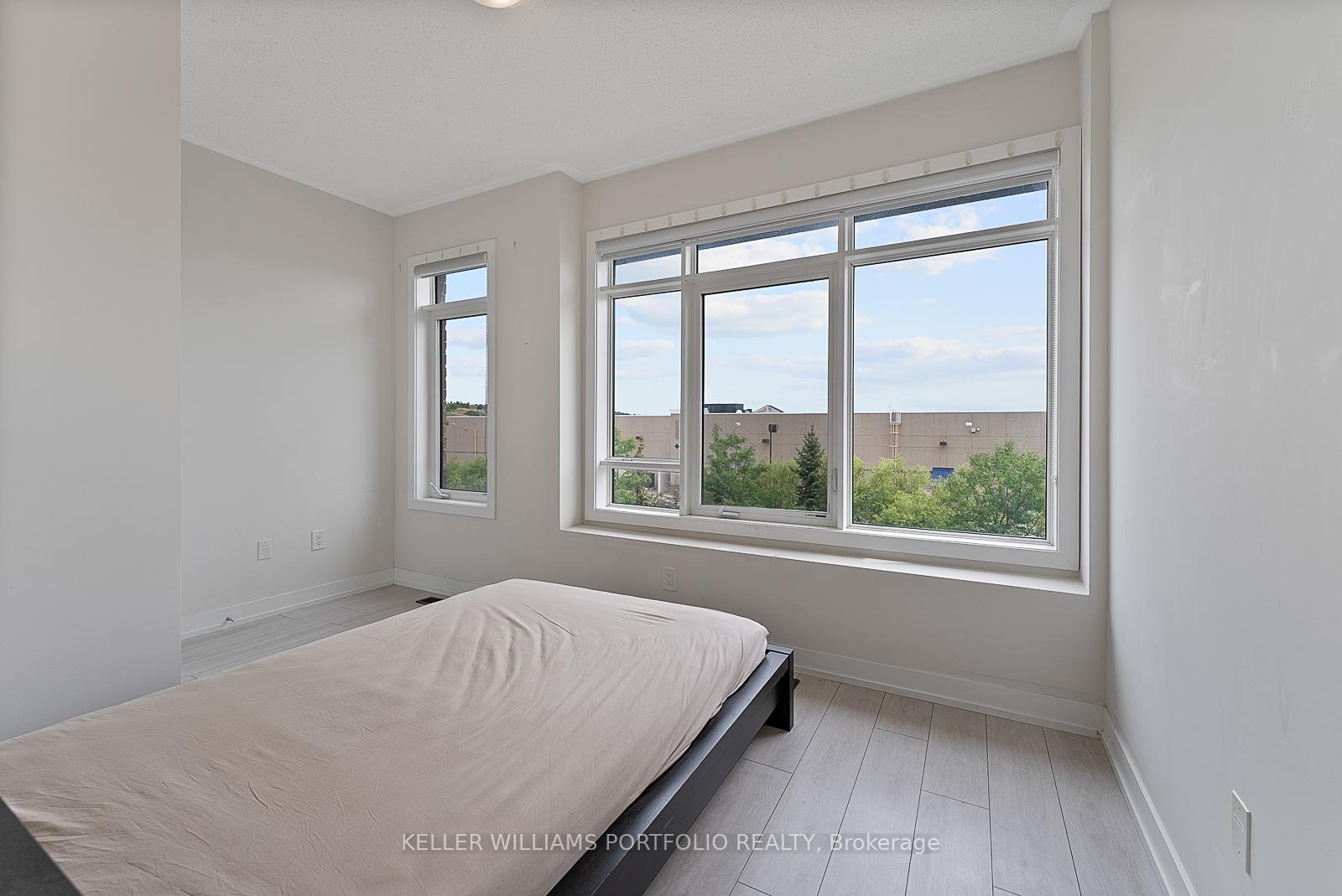 Photo 38 of 32 Troon Avenue, Vaughan, Rural Vaughan — HOMEH