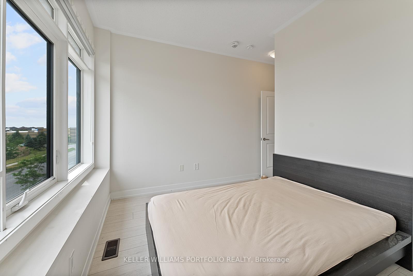 Photo 40 of 32 Troon Avenue, Vaughan, Rural Vaughan — HOMEH