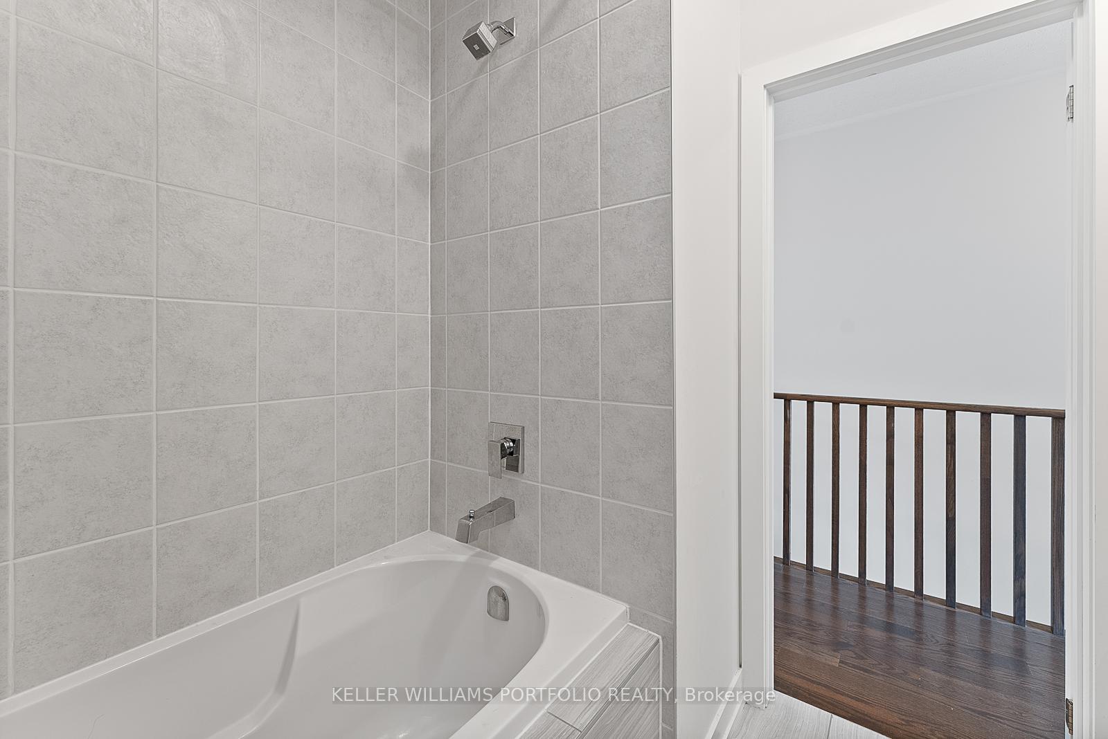 Photo 45 of 32 Troon Avenue, Vaughan, Rural Vaughan — HOMEH