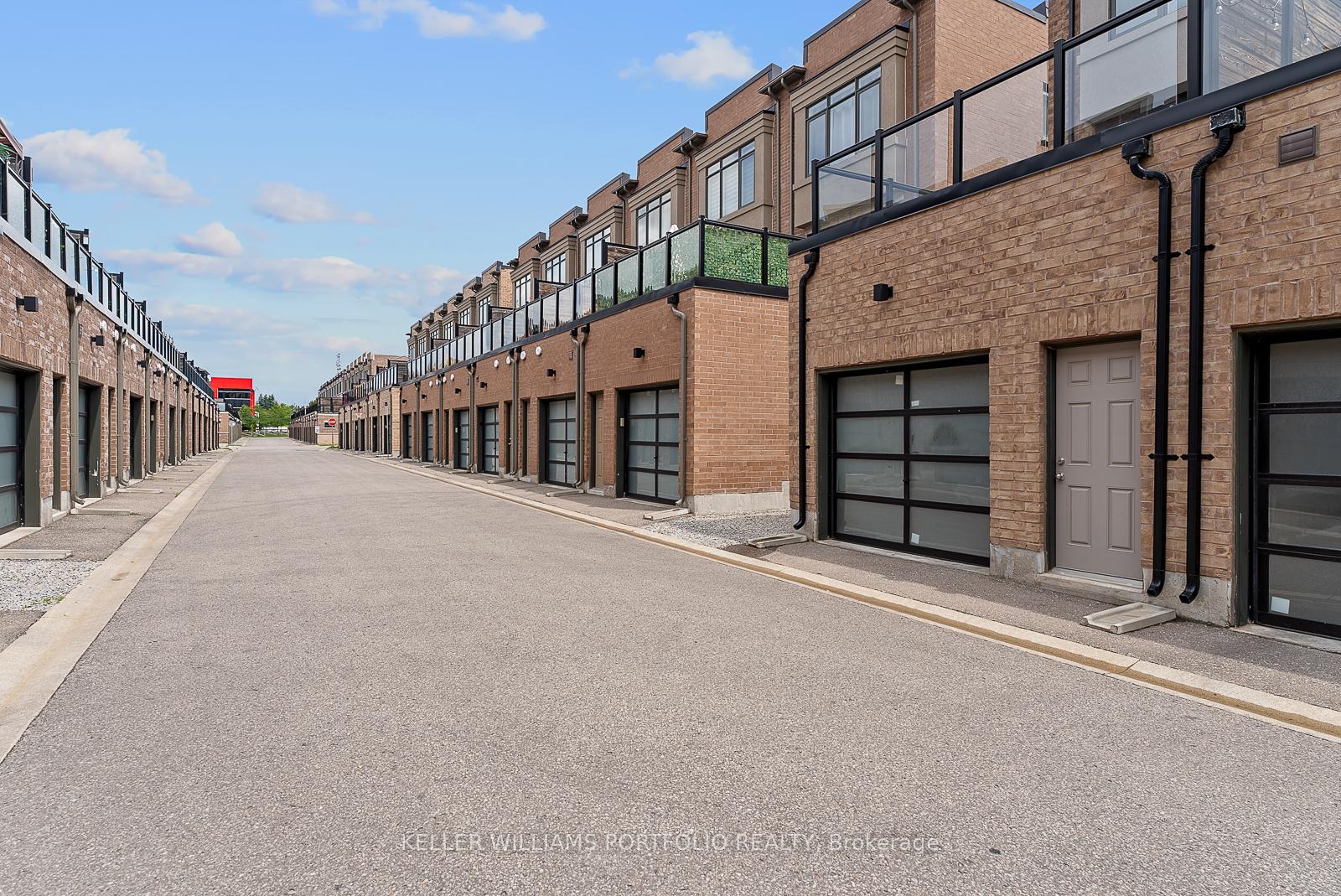 Photo 48 of 32 Troon Avenue, Vaughan, Rural Vaughan — HOMEH