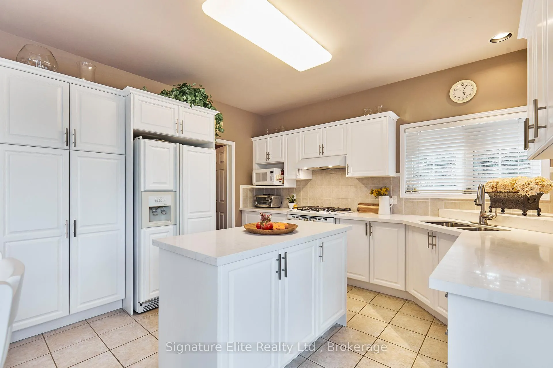 Photo 9 of 51 Roan Drive, Whitby, Lynde Creek — HOMEH