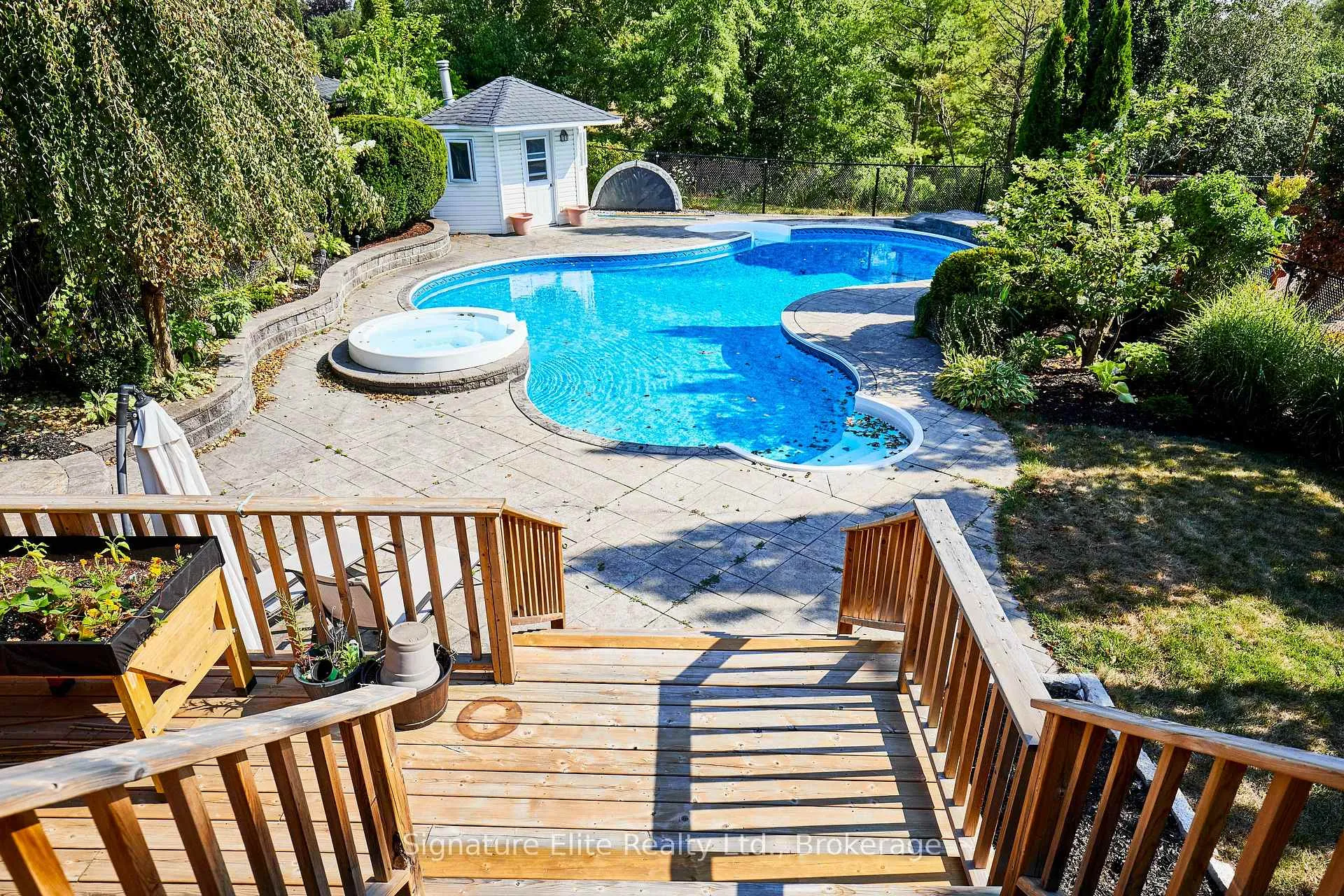 Photo 16 of 51 Roan Drive, Whitby, Lynde Creek — HOMEH