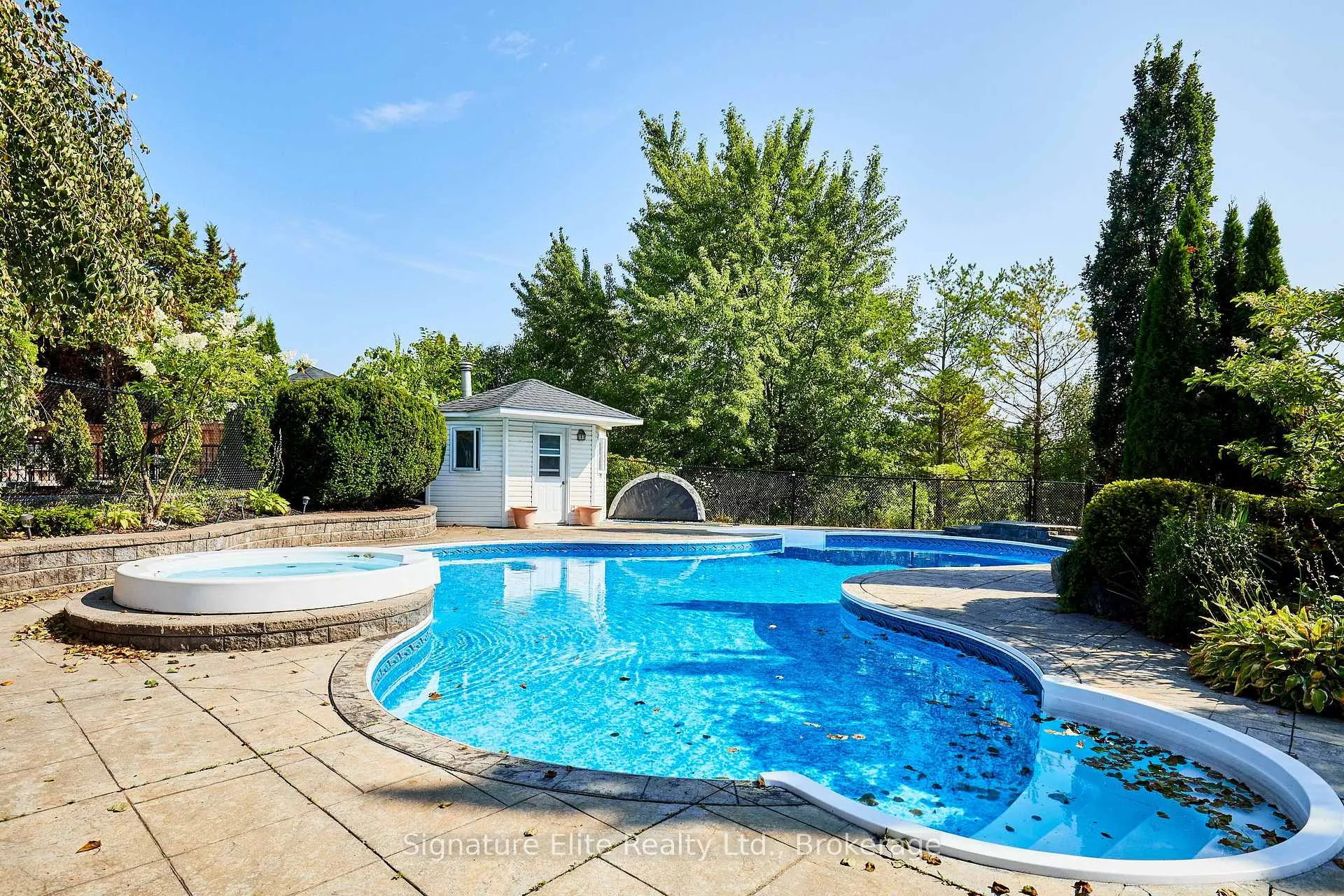 Photo 18 of 51 Roan Drive, Whitby, Lynde Creek — HOMEH