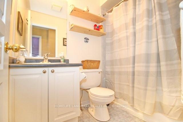Photo 4 of 9 Presley Crescent, Whitby, Williamsburg — HOMEH