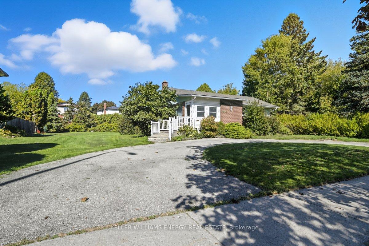 Front of 1864 Manning Road