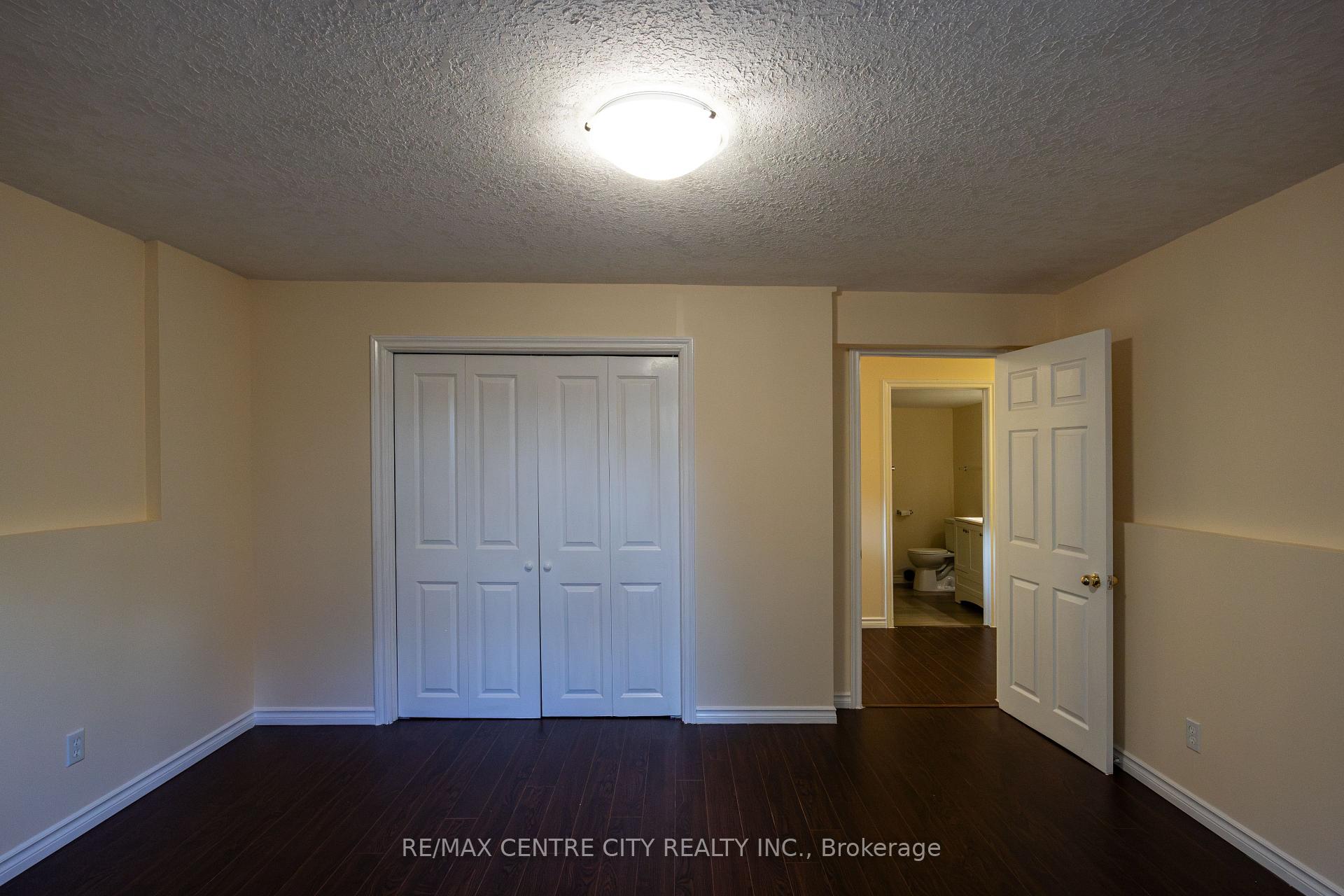 Photo 31 of 692 Salzburg Drive, Waterloo — HOMEH