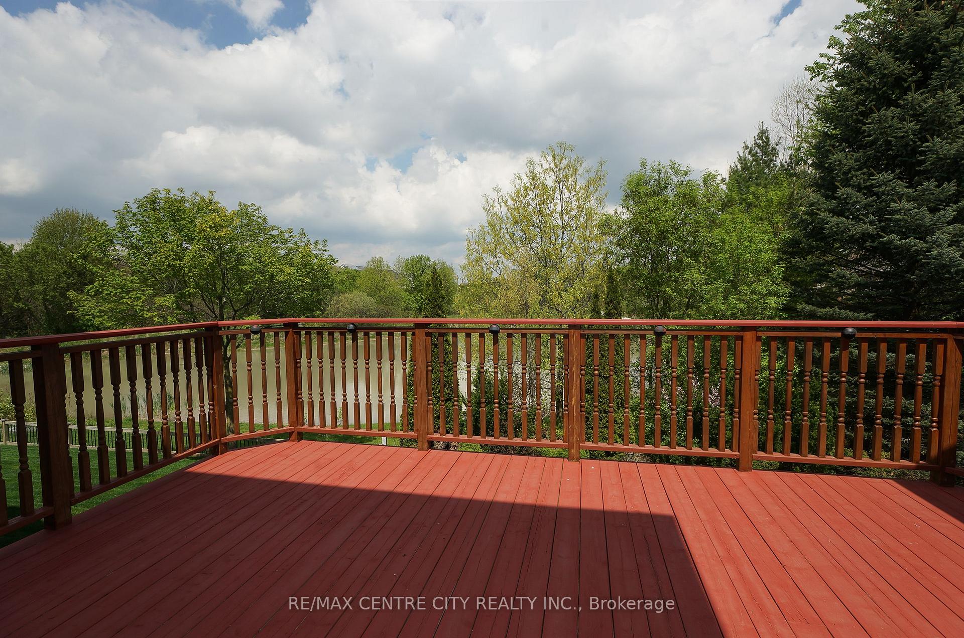 Photo 35 of 692 Salzburg Drive, Waterloo — HOMEH