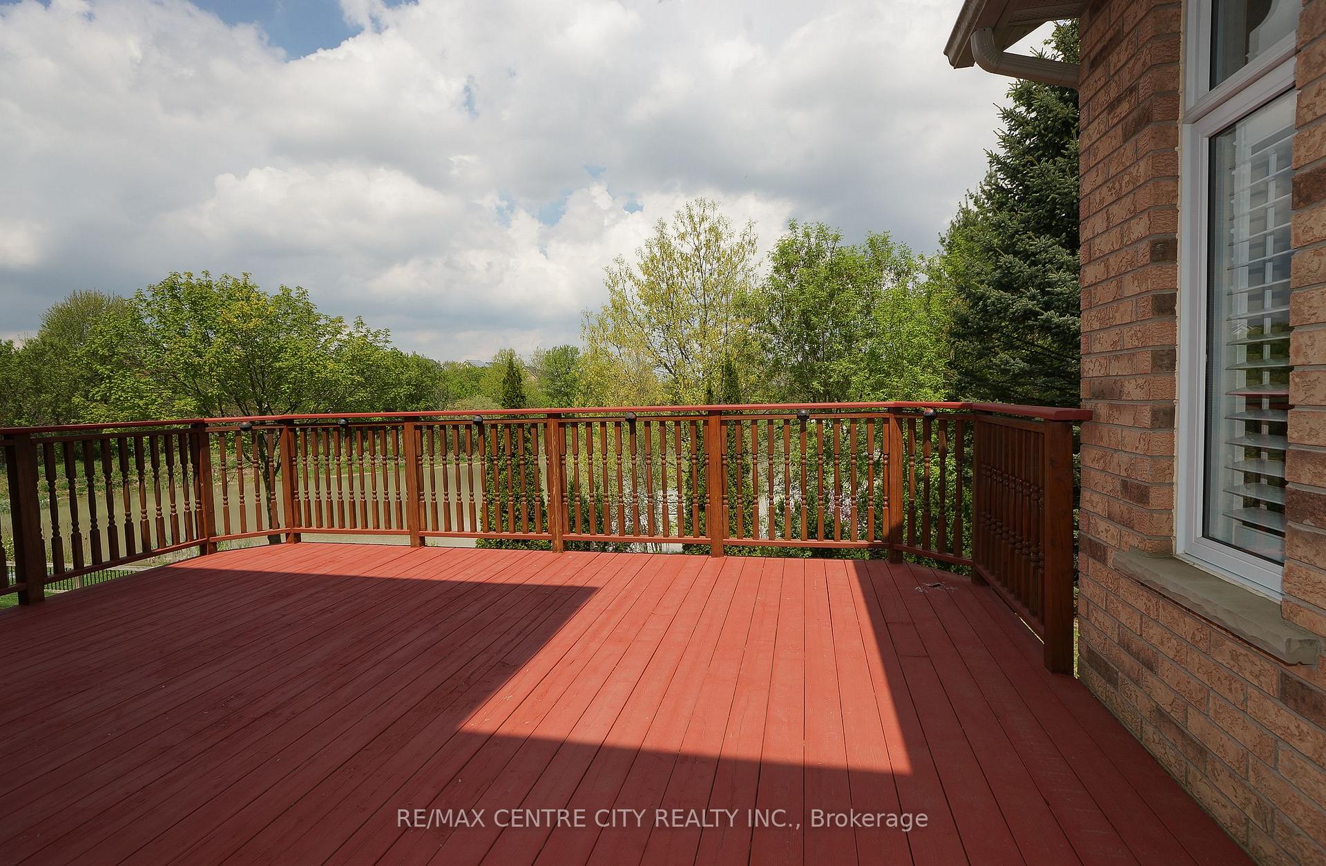 Photo 36 of 692 Salzburg Drive, Waterloo — HOMEH