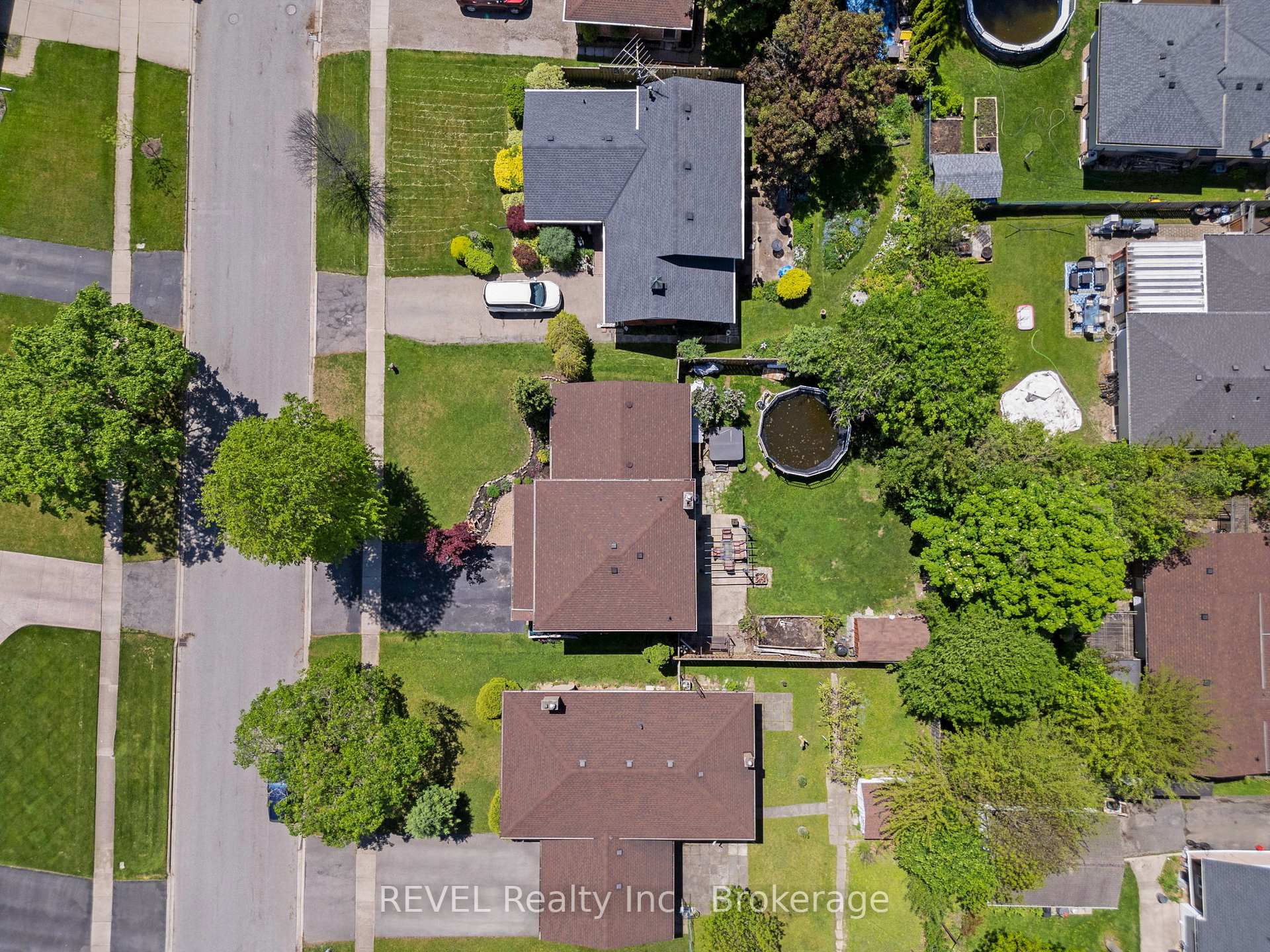Photo 42 of 22 Mccoll Drive, Welland, N. Welland — HOMEH