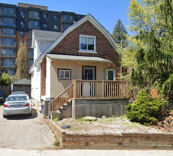 Photo 2 of 181 Regina Street N, Waterloo — HOMEH