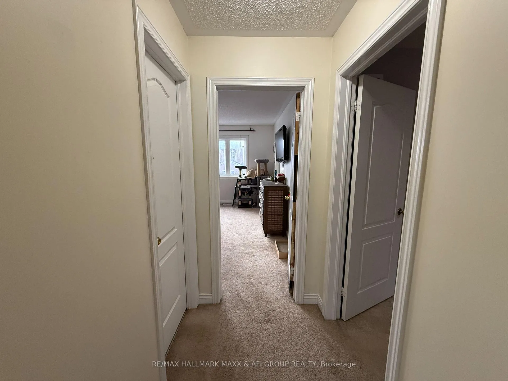 Photo 24 of 40 Chatterson Street, Whitby, Rolling Acres — HOMEH
