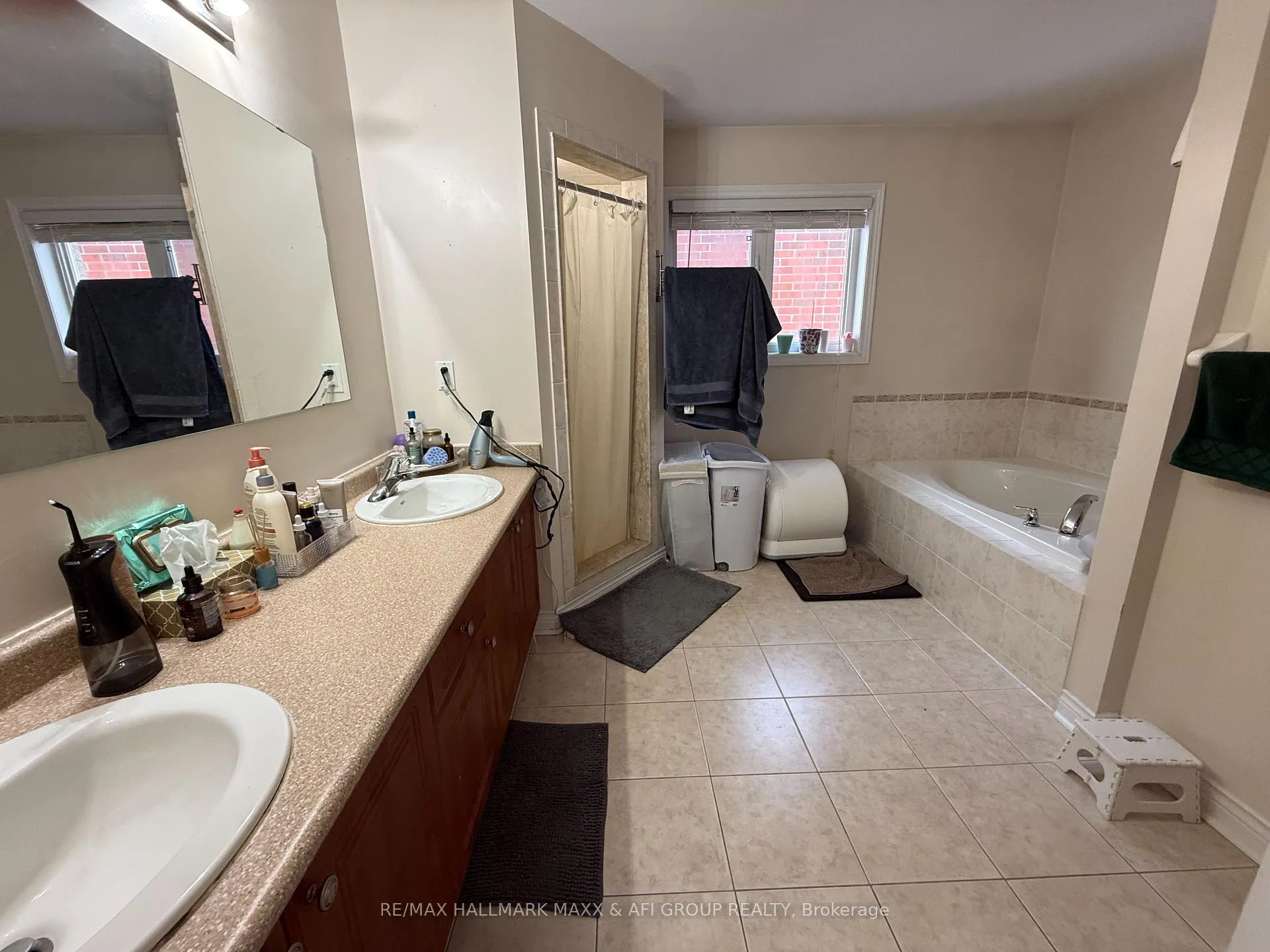 Photo 27 of 40 Chatterson Street, Whitby, Rolling Acres — HOMEH