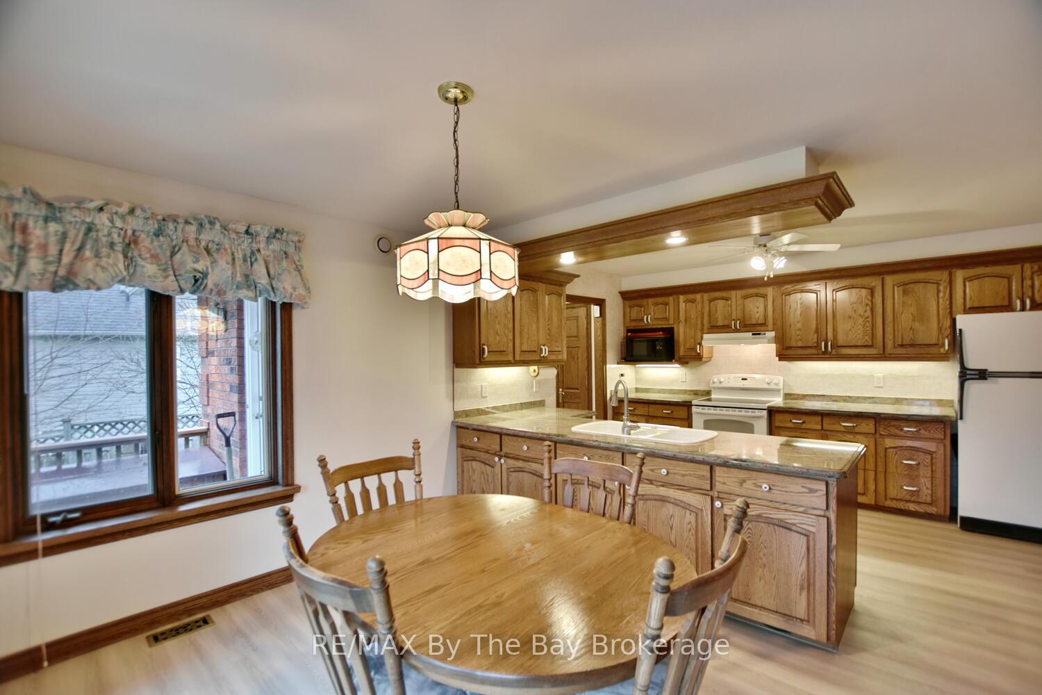 Photo 15 of 23 Kelley Crescent, Wasaga Beach — HOMEH