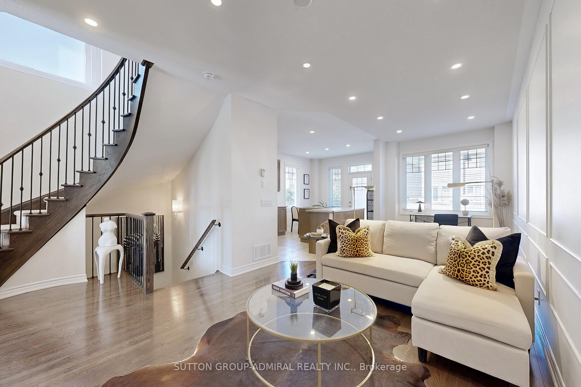 Photo 5 of 95 Southdown Avenue, Vaughan, Patterson — HOMEH